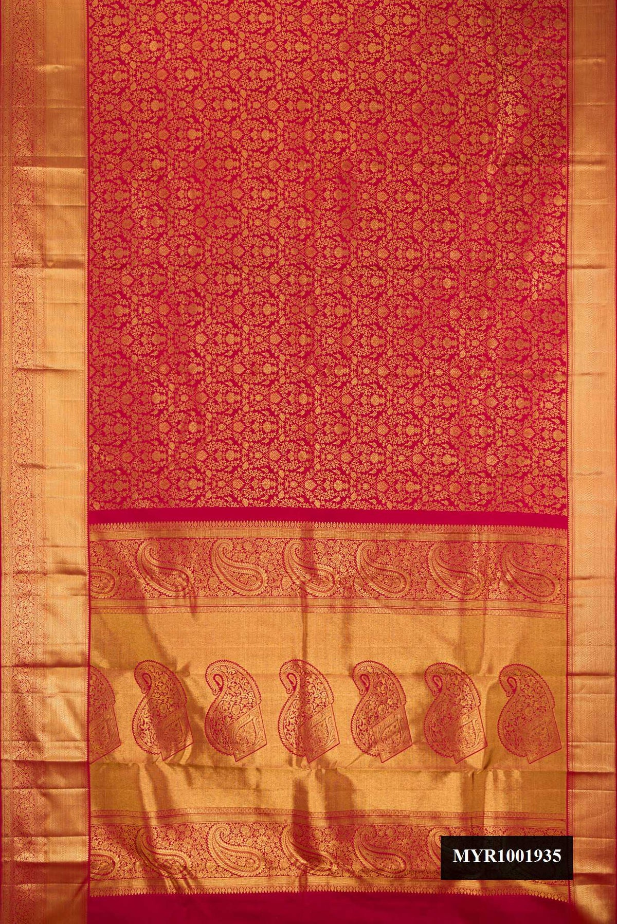 Maroon Dual Tone Kanchipuram Silk Saree with Zari Brocade on the body and Zari Border.  displayed on a mannequin