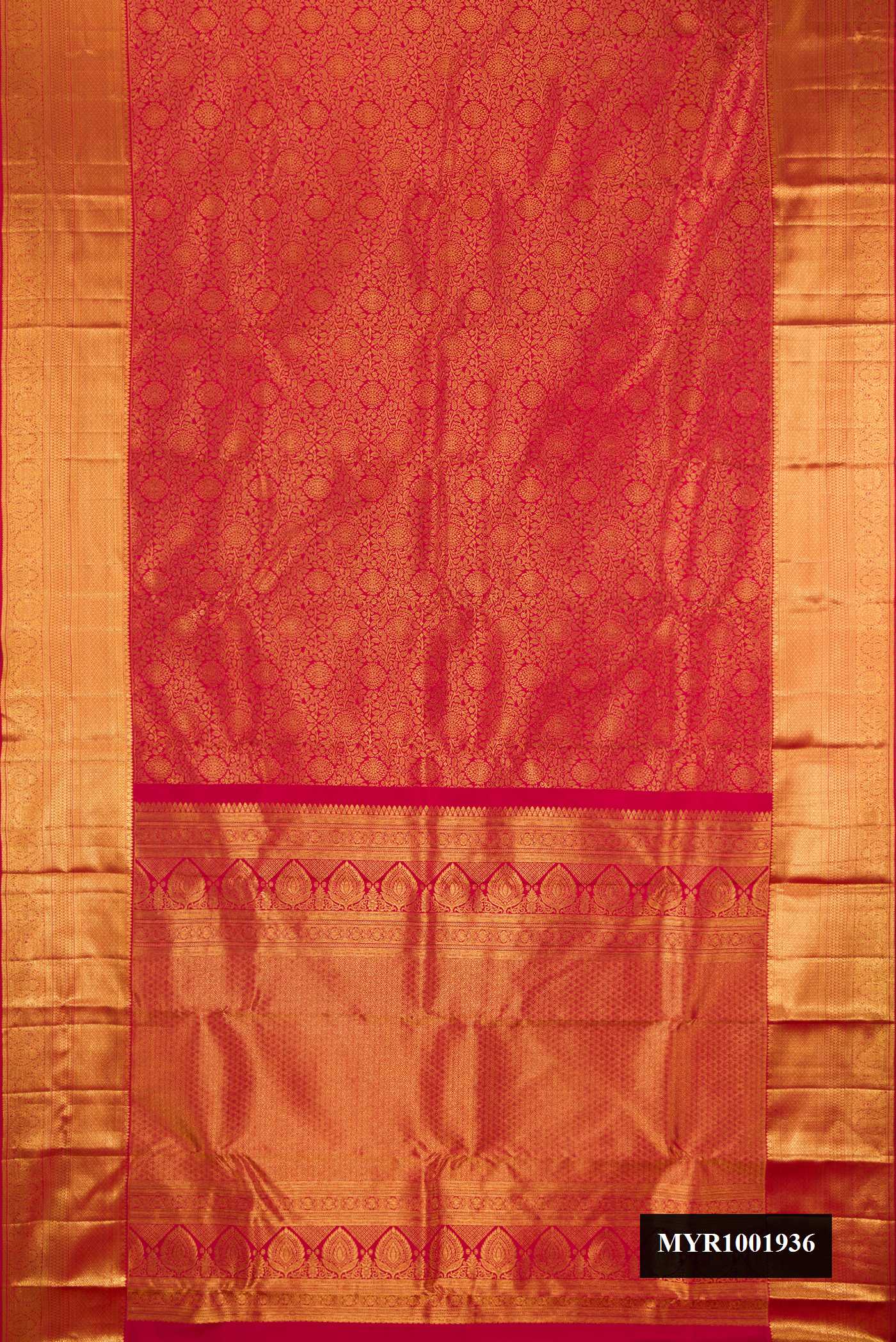 Maroon Dual Tone Kanchipuram Silk Saree with Zari Brocade on the body and Zari Border.  displayed on a mannequin