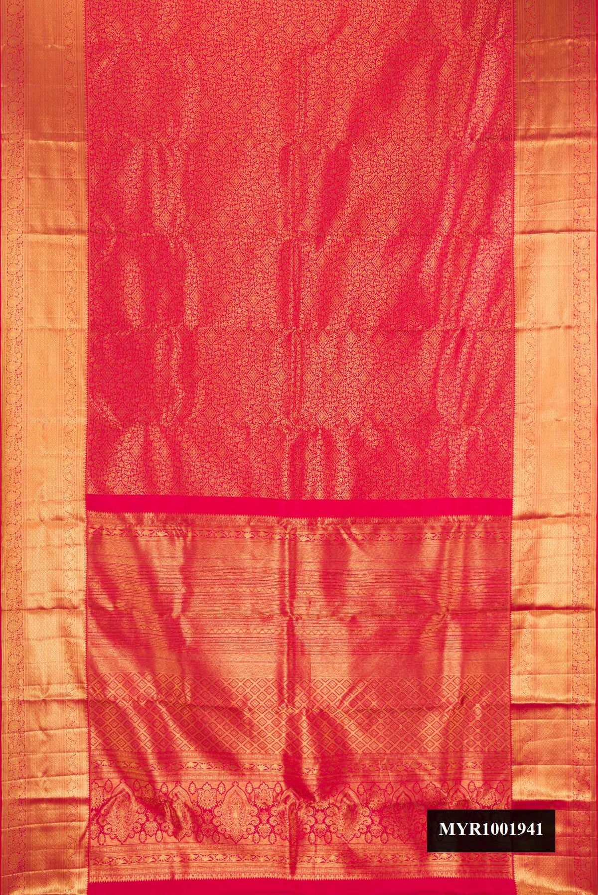 Dark Pink Dual Tone Kanchipuram Silk Saree with Zari Brocade on the body and Zari Border.  displayed on a mannequin