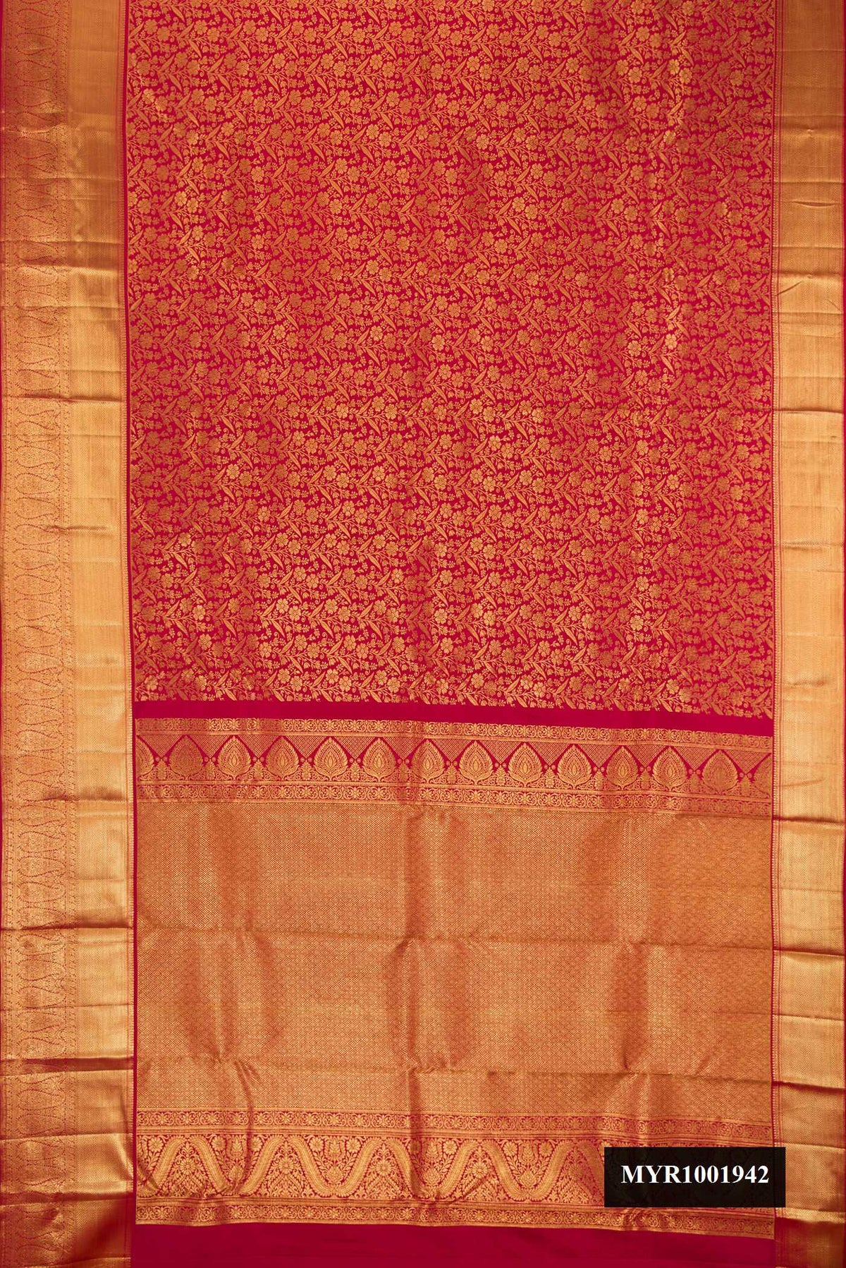 Maroon Dual Tone Kanchipuram Silk Saree with Zari Brocade on the body and Zari Border.  displayed on a mannequin