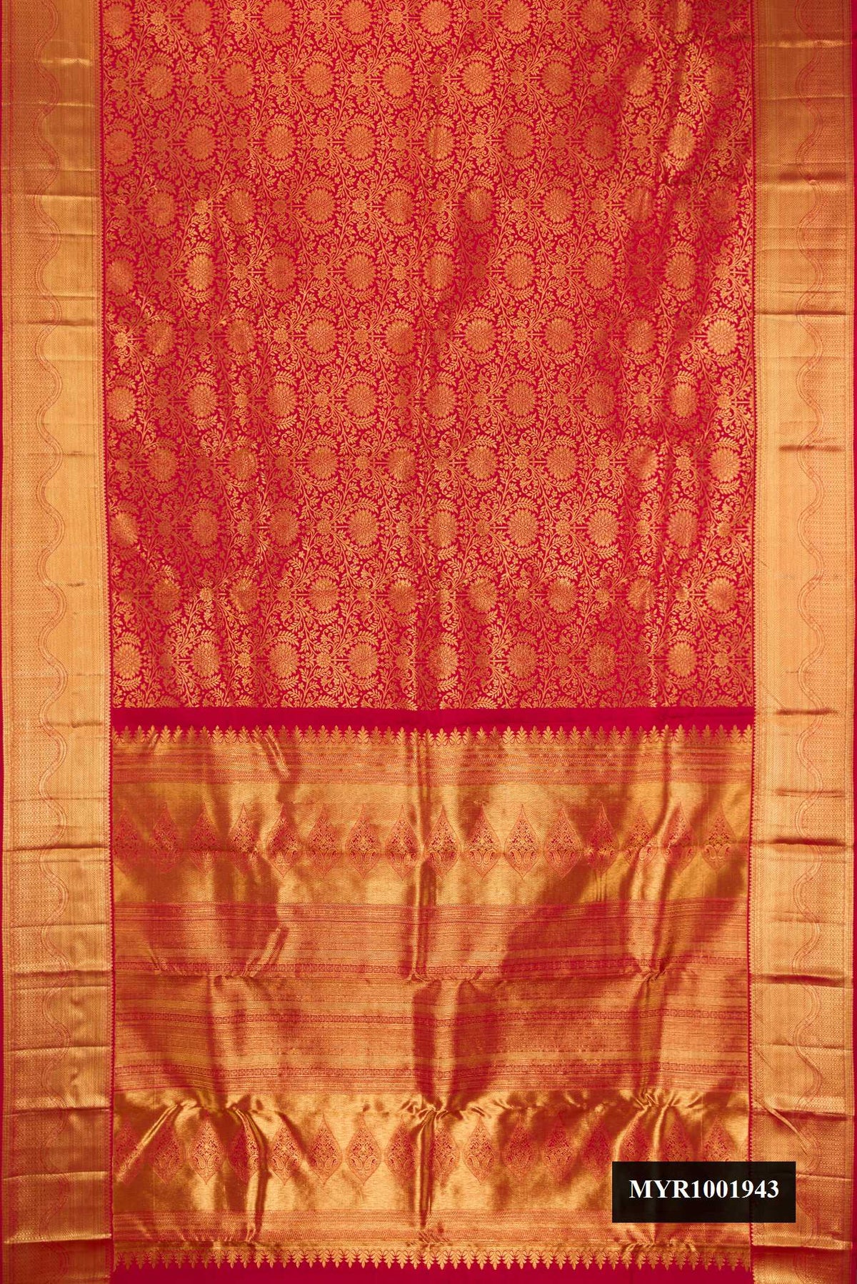 Maroon Dual Tone Kanchipuram Silk Saree with Zari Brocade on the body and Zari Border.  displayed on a mannequin
