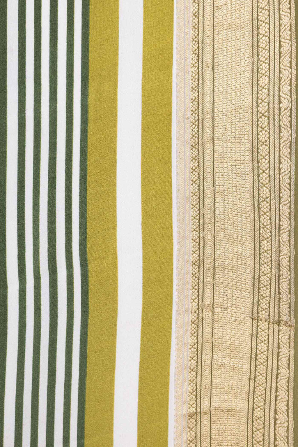 Border image of Green Satin Silk Saree with Geometric Print on the body and Zari Border