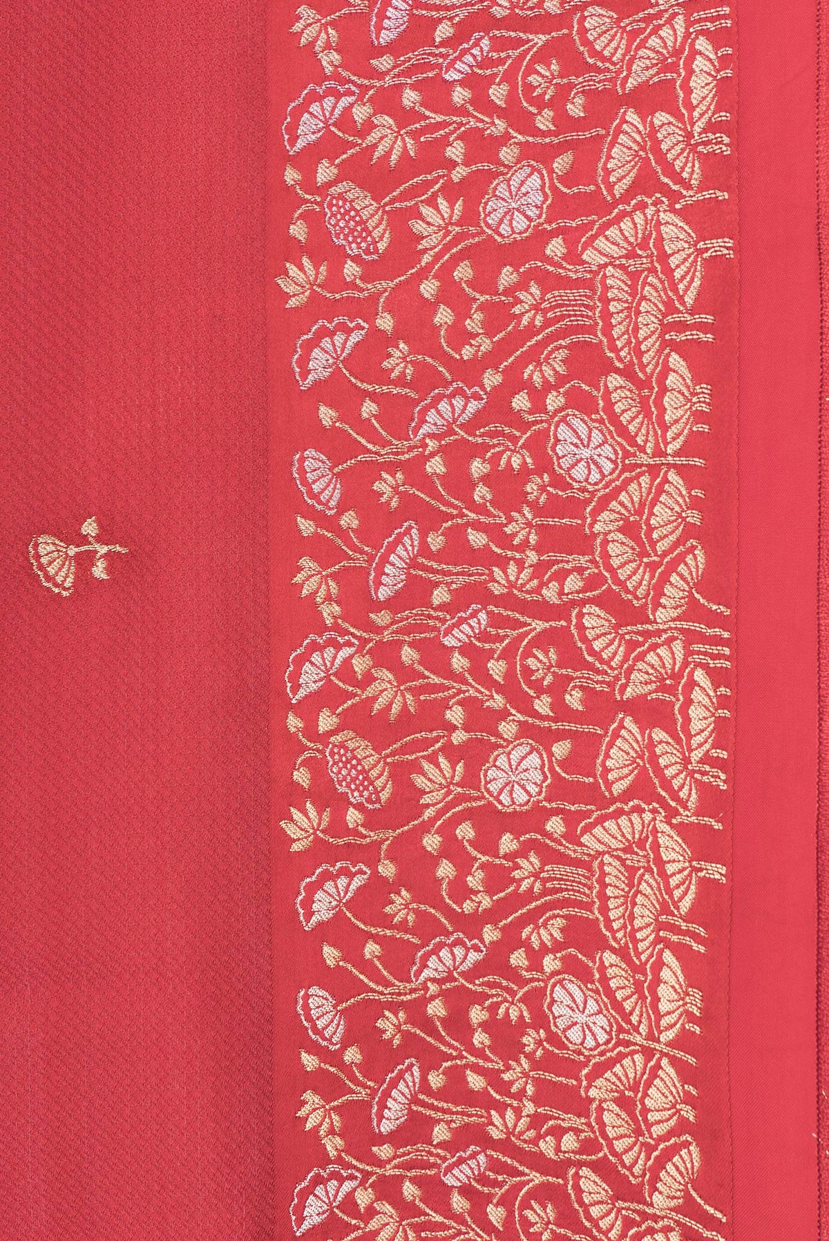 Border image of Maroon Dual Tone Banarasi Georgette Saree with Embroidery on the body and Fancy Border. 