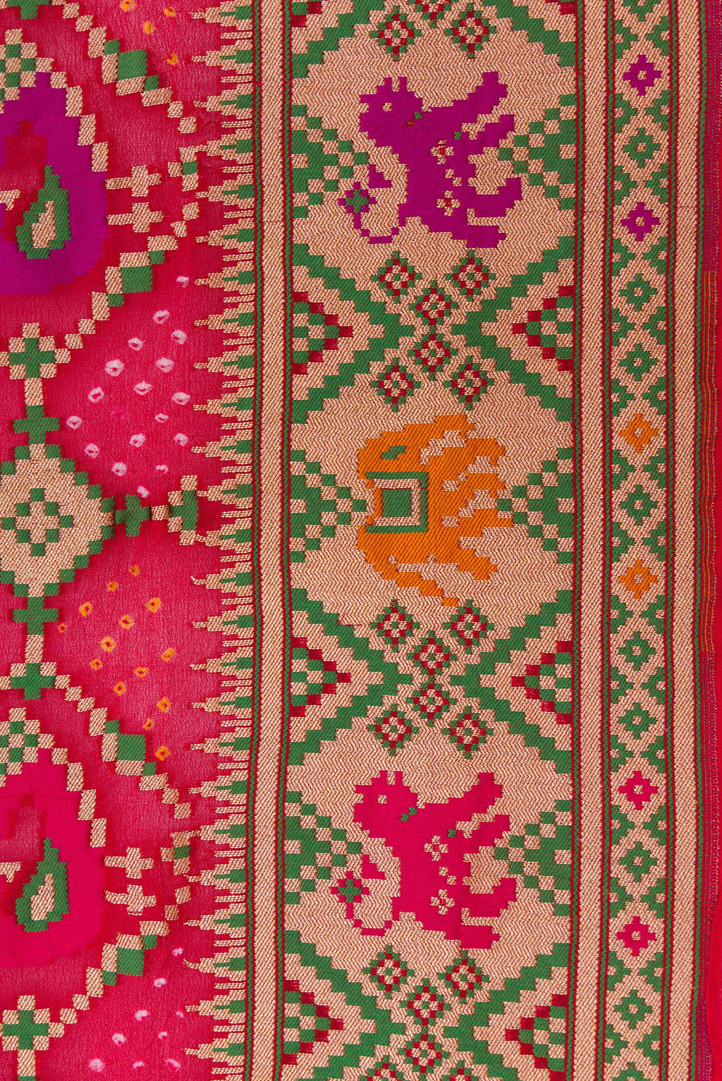 Border image of Red Dual Tone Banarasi Georgette Saree with Bandhani Print on the body and Fancy Border. 