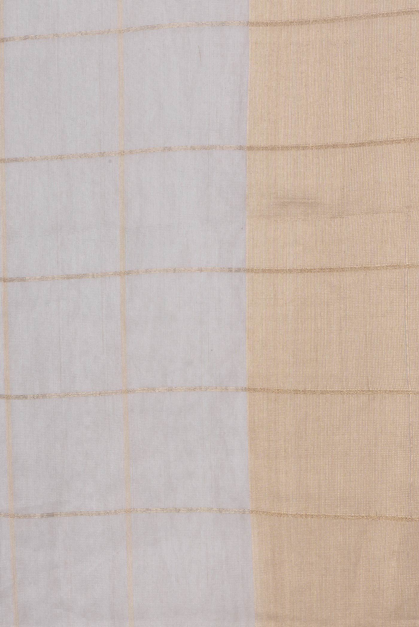 Border image of Silver Dual Tone Organza Silk Saree with Checked design on the body and Zari Border. 