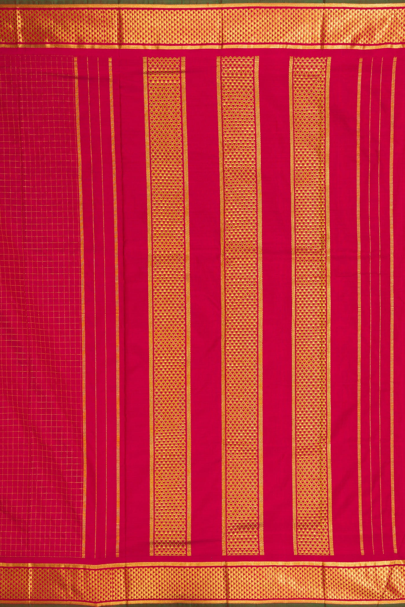 Close up image of the pallu of Maroon Kanjivaram Silk Nine Yards Saree with Checked design on the body and Zari Border. 