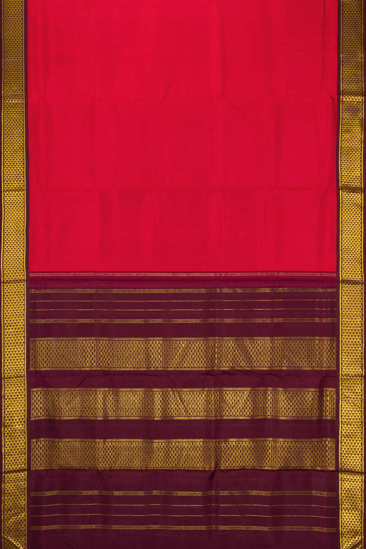 Flat view of Pure Silk Pure Zari Red Dual Tone Kanjivaram Nine Yards Saree with Plain Body and Zari Border. 