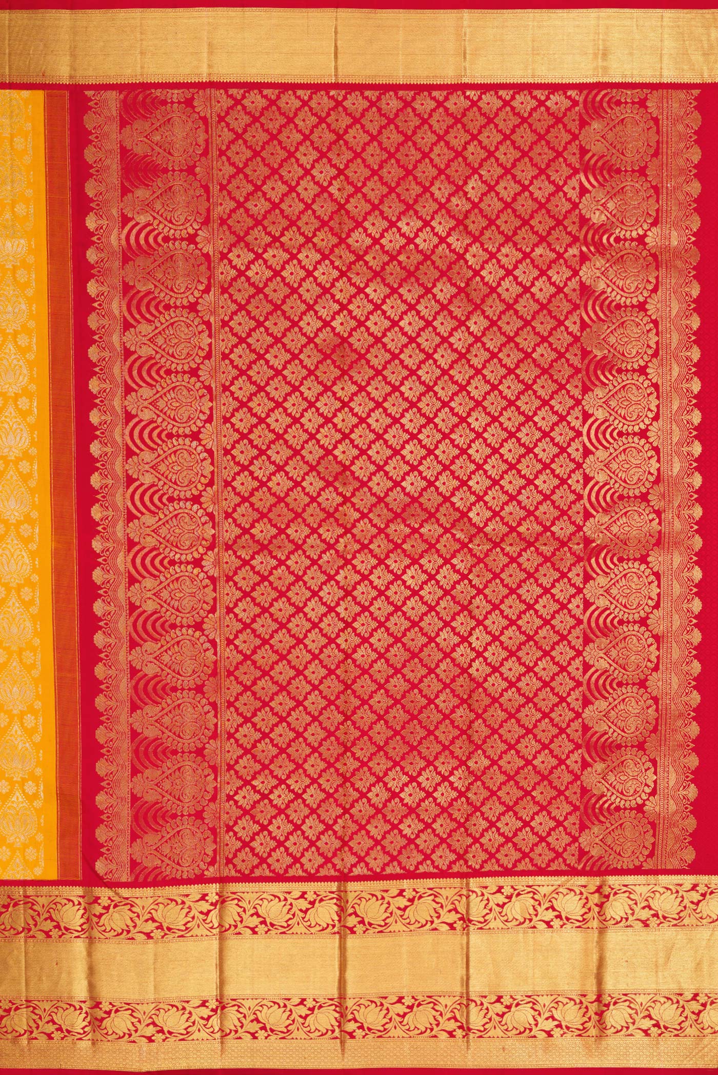 Close up image of the pallu of Mustard Dual Tone Kanjivaram Silk Saree with Zari Brocade on the body and Zari Border. 