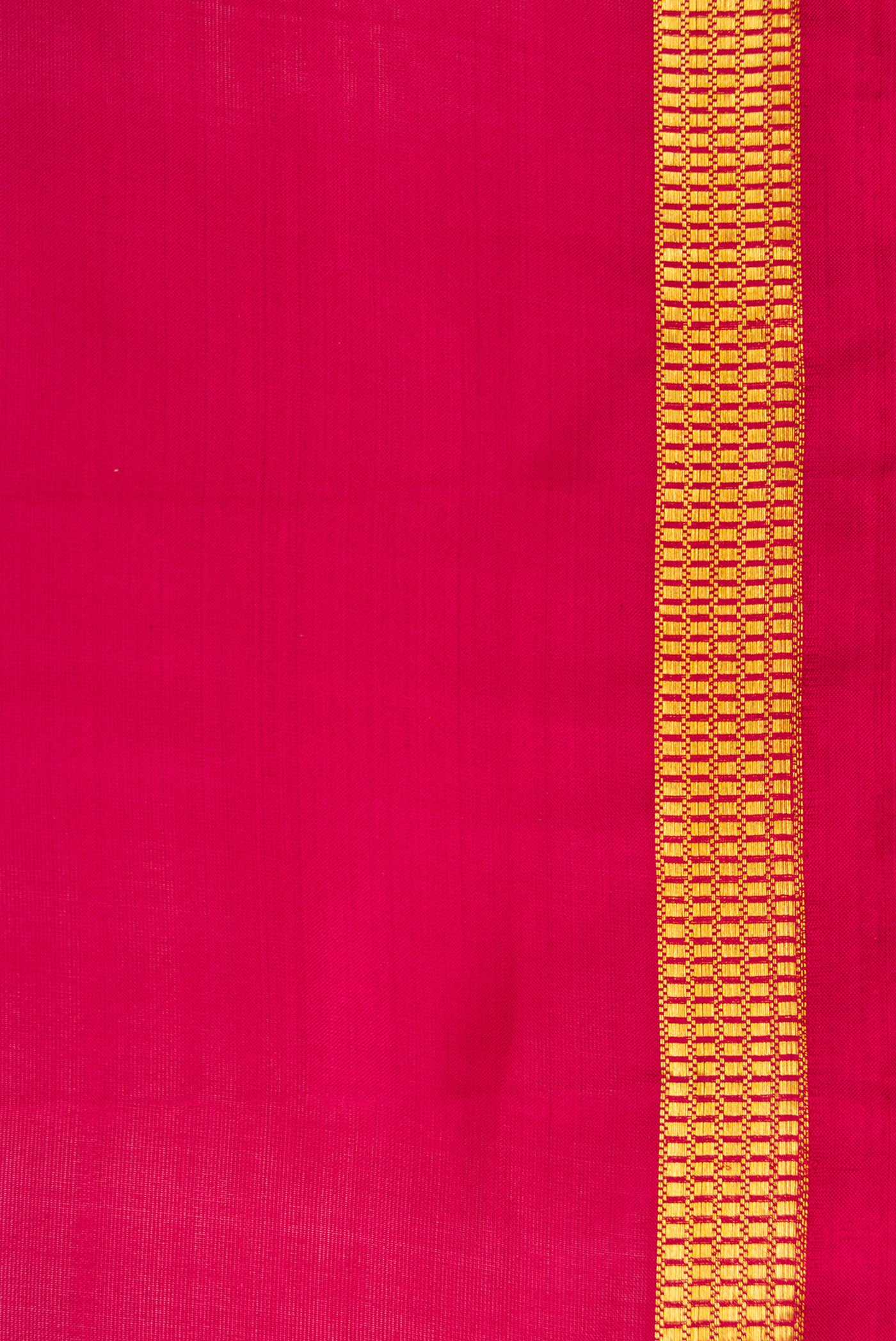 Border image of Maroon Dual Tone Kanchipuram Silk Nine Yards Saree with Plain Body and Zari Border. 