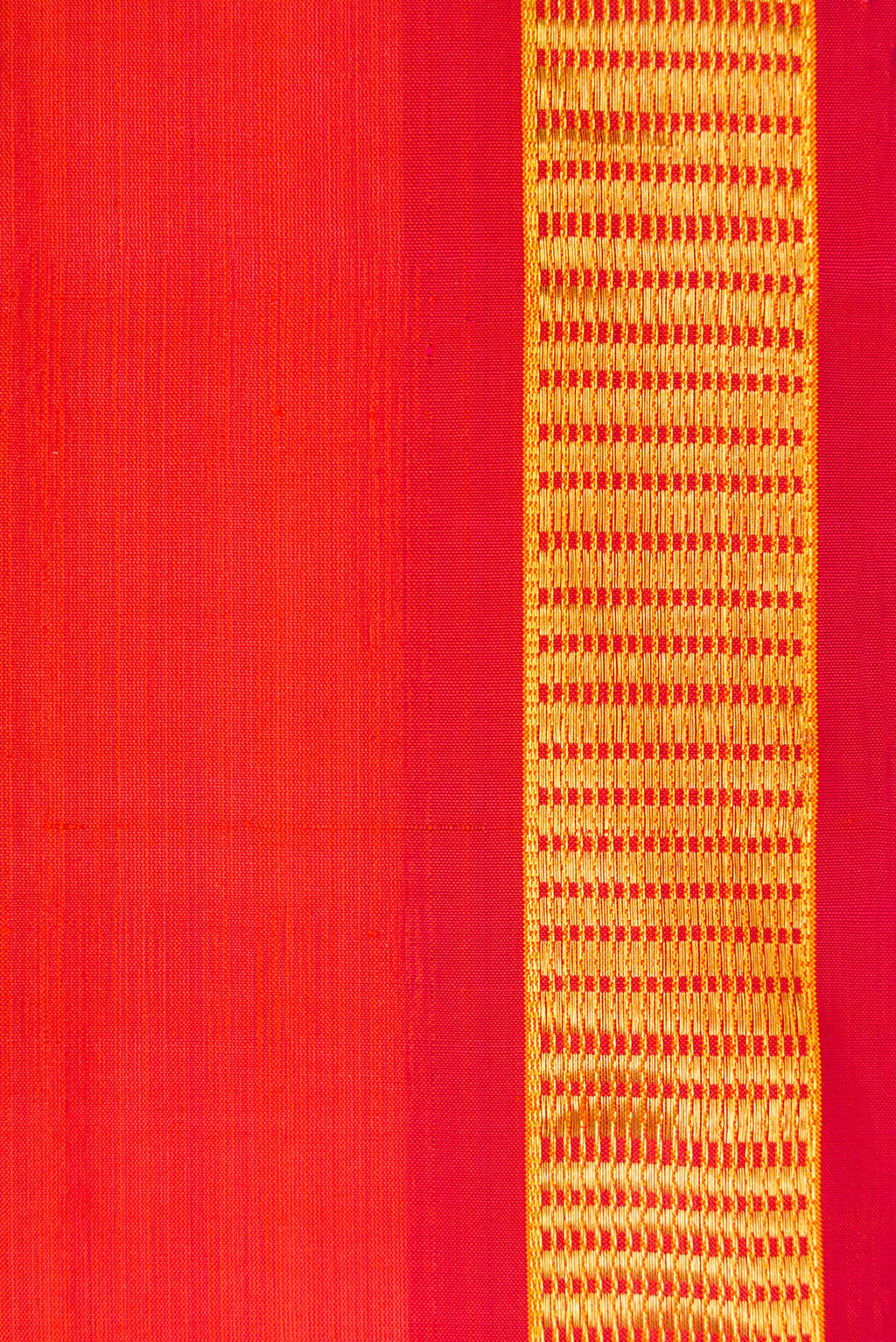 Border image of Orange Dual Tone Kanchipuram Silk Nine Yards Saree with Plain Body and Zari Border. 