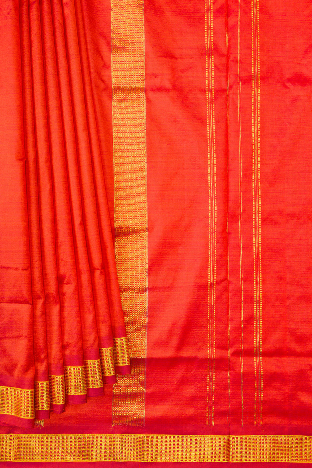 Pleats and pallu of Orange Dual Tone Kanchipuram Silk Nine Yards Saree with Plain Body and Zari Border. 