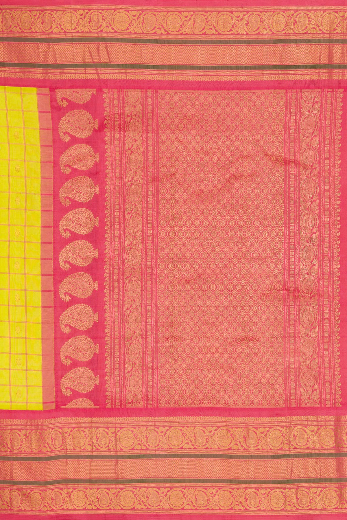 Close up image of the pallu of Parrot Green Dual Tone Gadwal Silk Saree with Checked design on the body and Zari Border. 