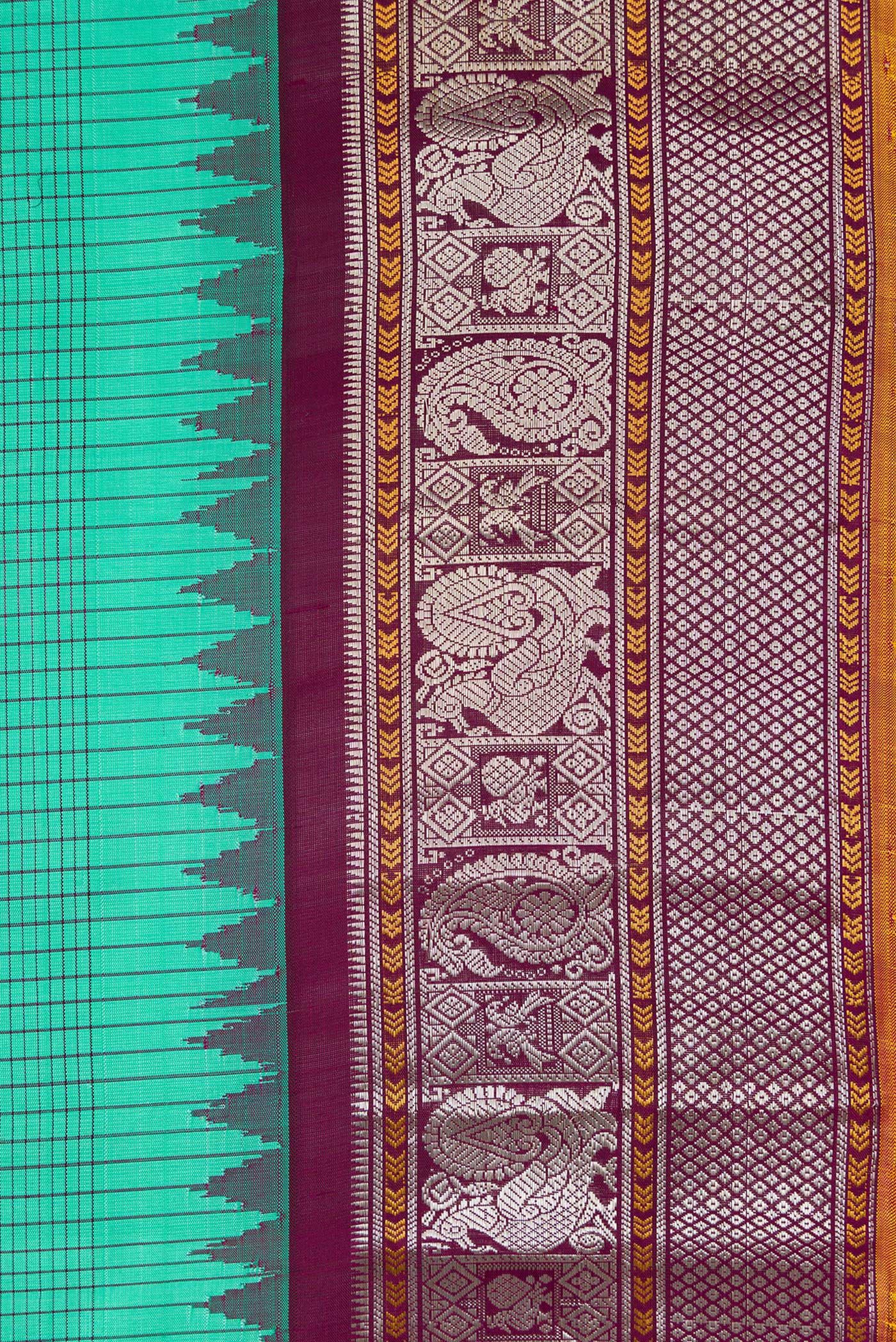 Border image of Sea Green Dual Tone Gadwal Silk Saree with Checked design on the body and Zari Border. 