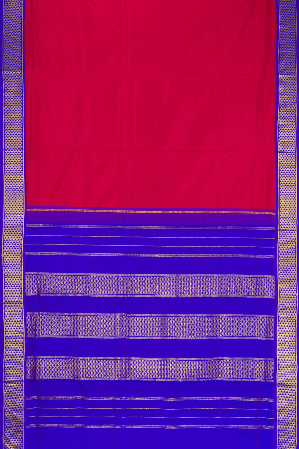 Flat view of Pure Silk Pure Zari Maroon Dual Tone Kanjivaram Nine Yards Saree with Plain Body and Zari Border. 