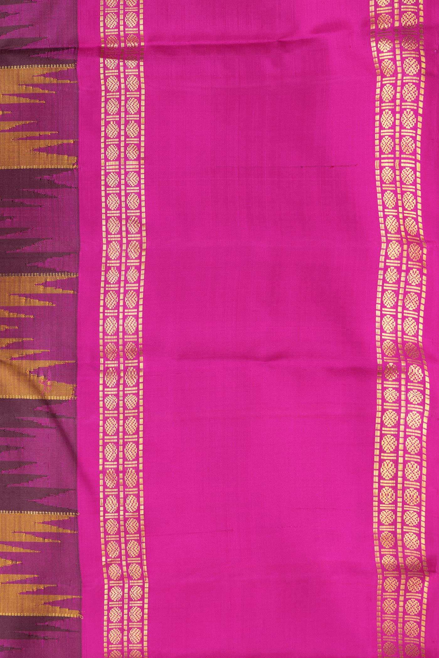 Border image of Mustard and Burgundy Color Kanjivaram Silk Saree with Checked design on the body and Zari Border. 