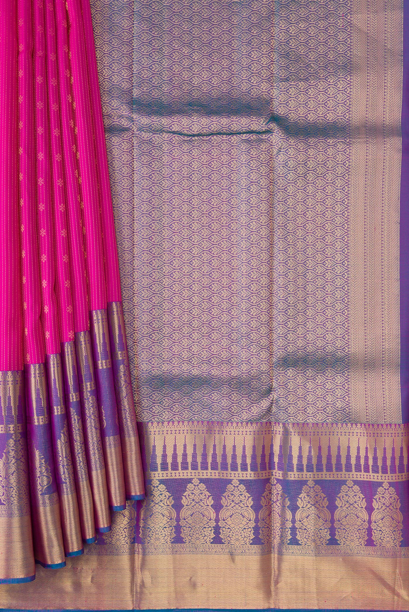 Pleats and pallu of Pink Dual Tone Kanchipuram Silk Saree with Stripes on the body and Zari Border. 