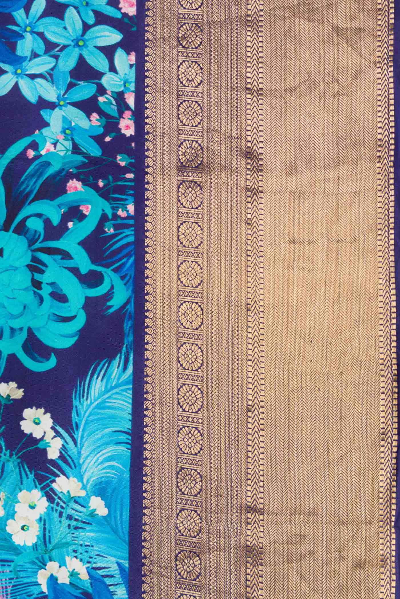 Border image of Blue Dual Tone Kanchipuram Silk SareePrinted design on the body and Zari Border