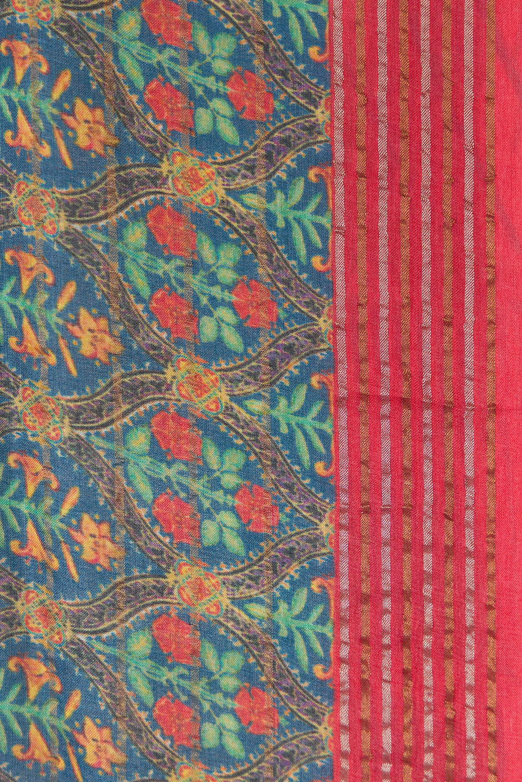 Border image of Green Dual Tone Tussar Silk Saree with Printed design on the body and Zari Border. 