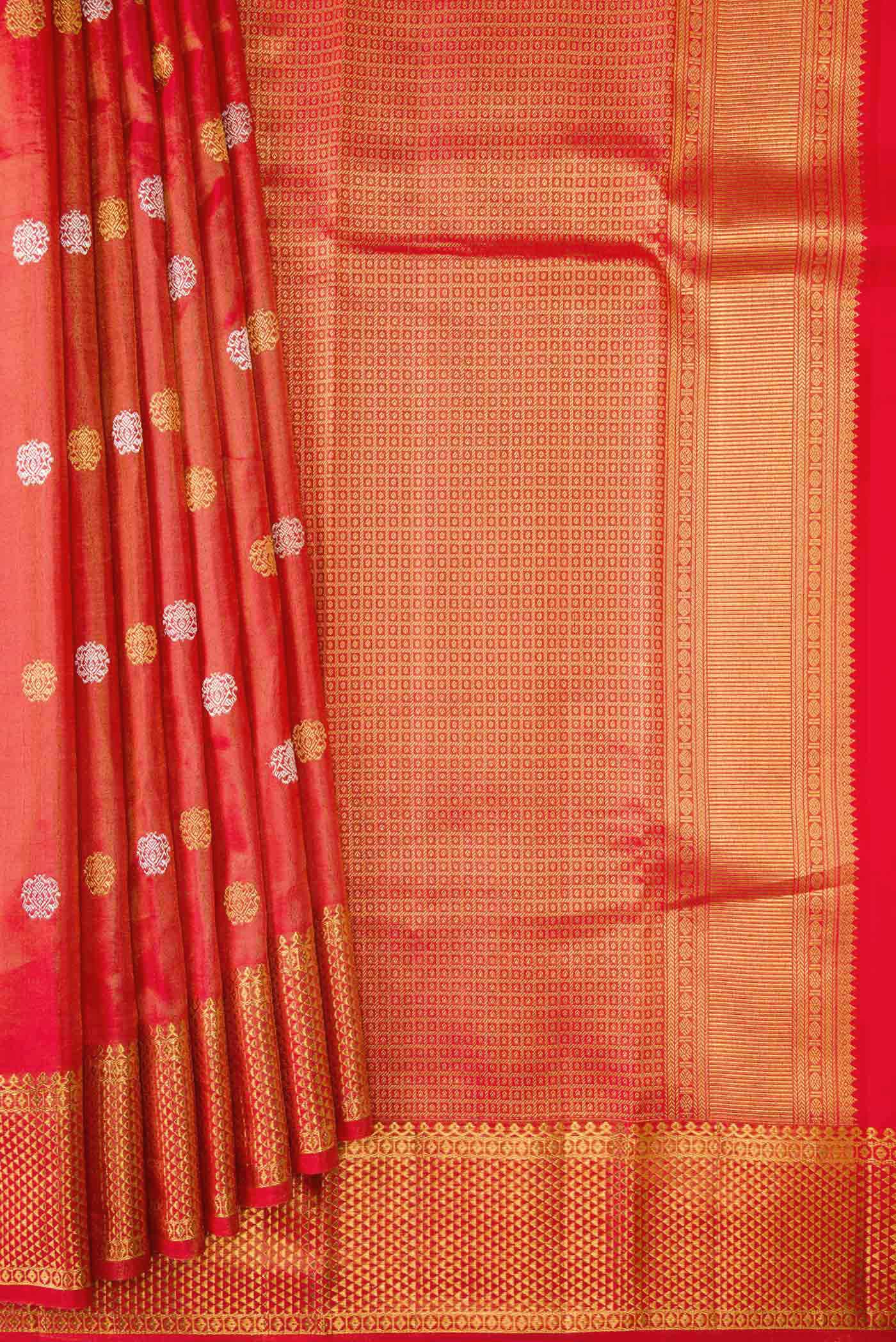 pleats pallu