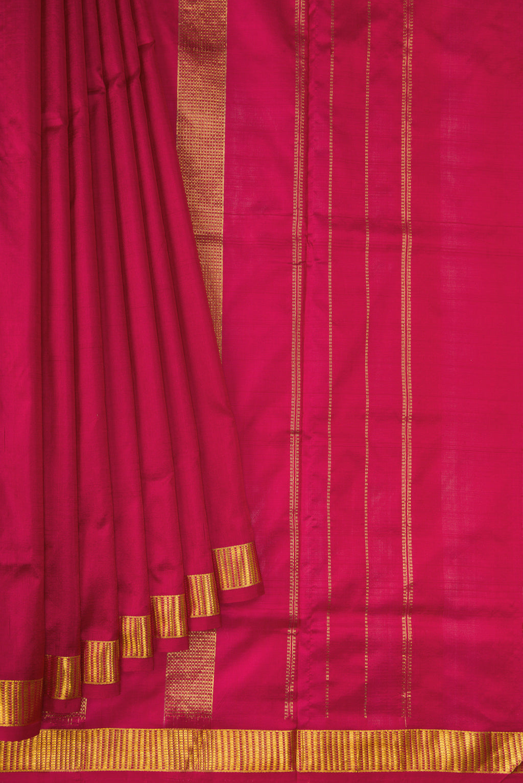 Pleats and pallu of Maroon Kanjivaram Silk Nine Yards Saree with Plain Body and Zari Border. 