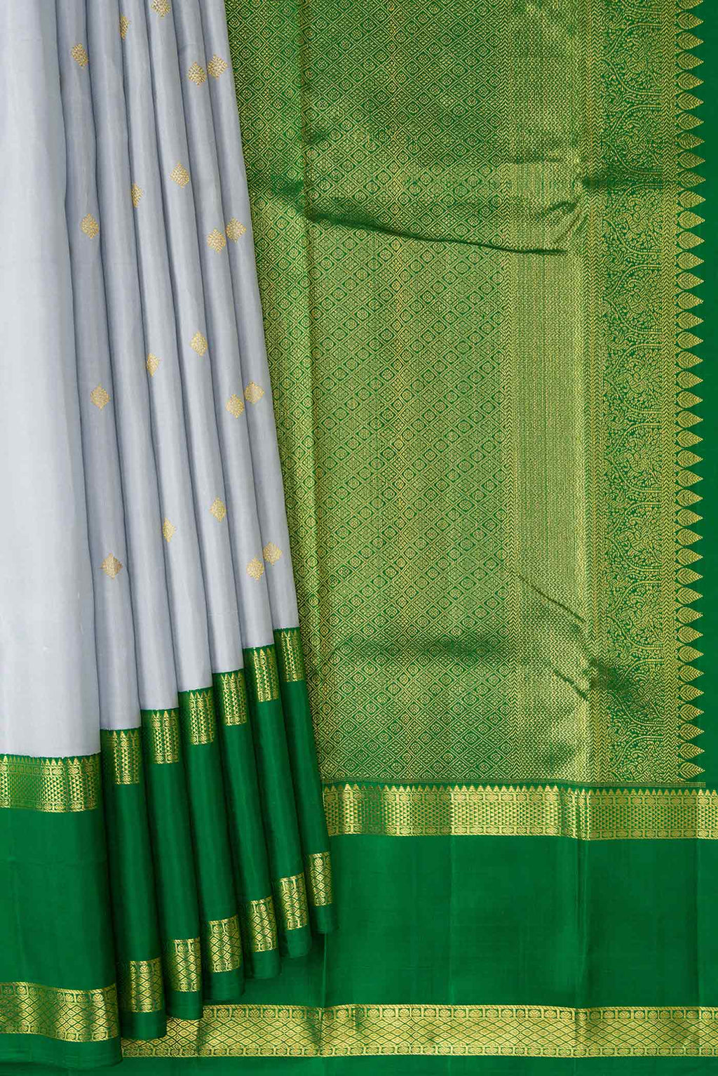 Pleats and pallu of Grey Dual Tone Kanjivaram Silk Saree with Zari Butta on the body and Zari Border. 