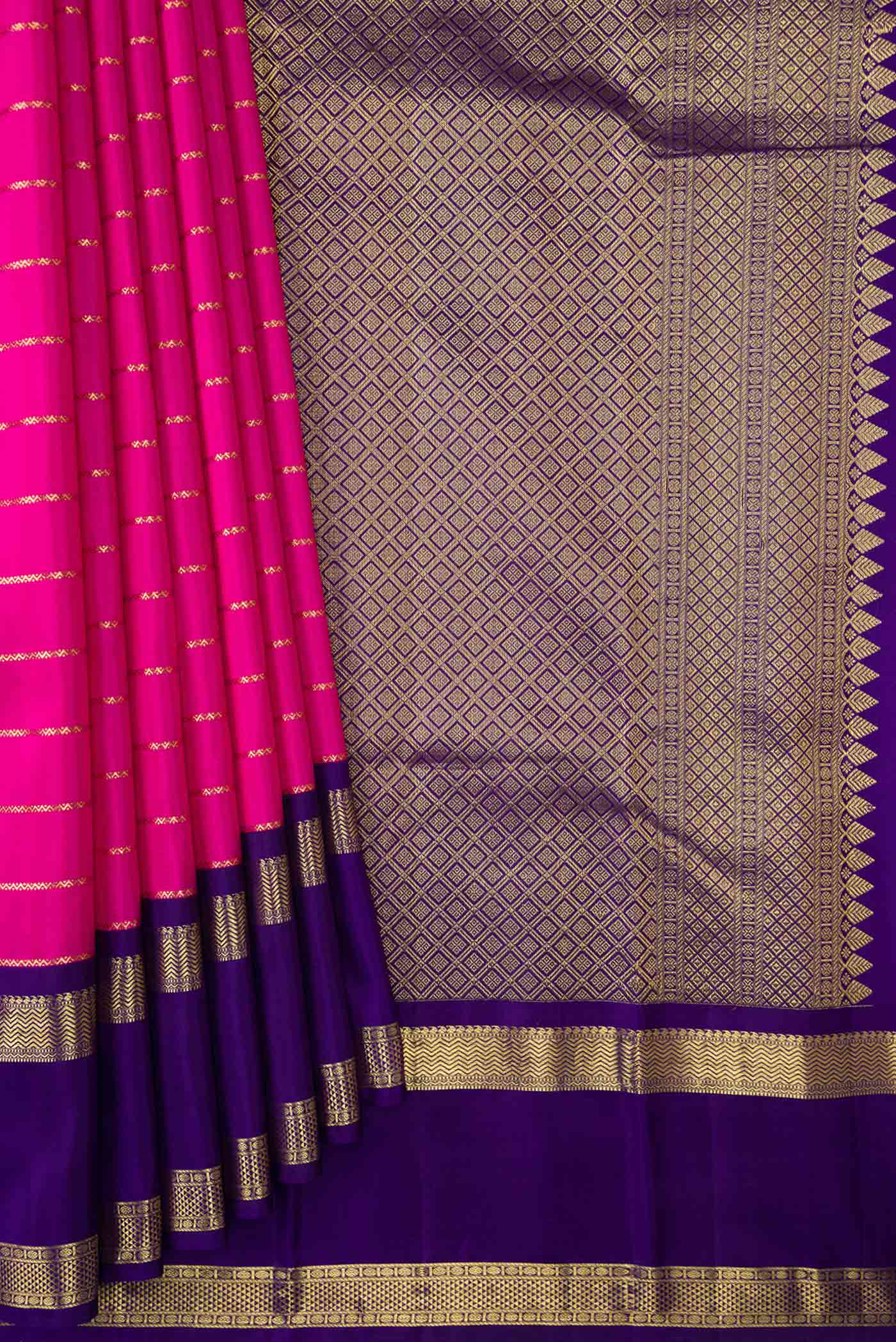 pleats pallu