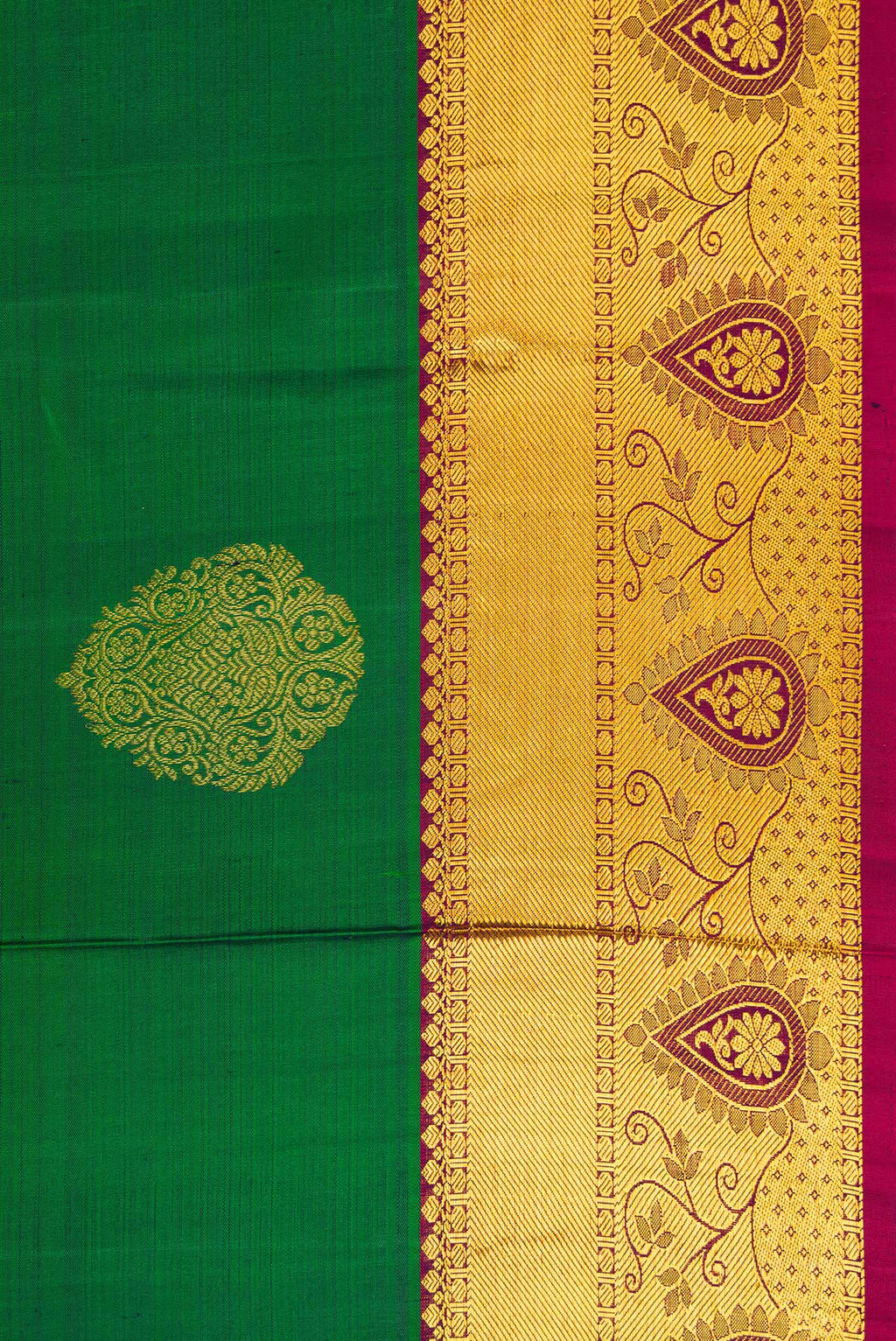 Border image of Green Dual Tone Kanjivaram Silk Saree with Zari Butta on the body and Zari Border. 