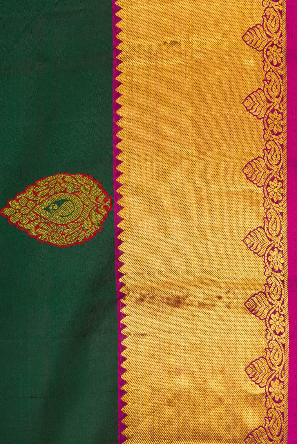 Border image of Green Dual Tone Kanchipuram Silk Saree with Zari And Thread Butta on the body and Zari Border. 