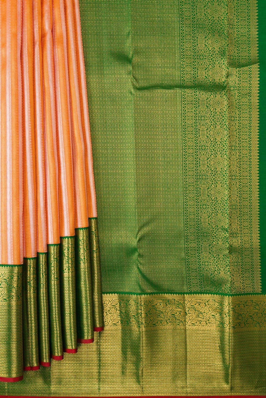 Pleats and pallu of Peach Dual Tone Kanchipuram Silk Saree with Zari Brocade on the body and Zari Border. 