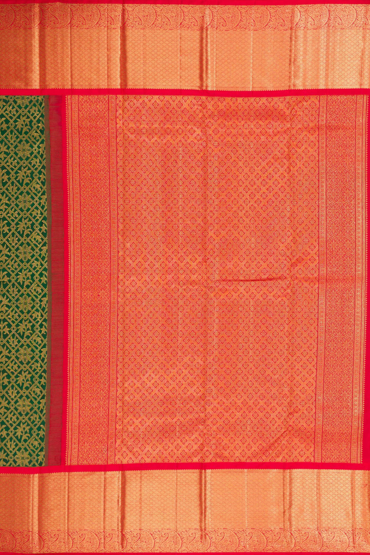 Close up image of the pallu of Green Dual Tone Kanjivaram Silk Saree with Zari Brocade on the body and Zari Border. 