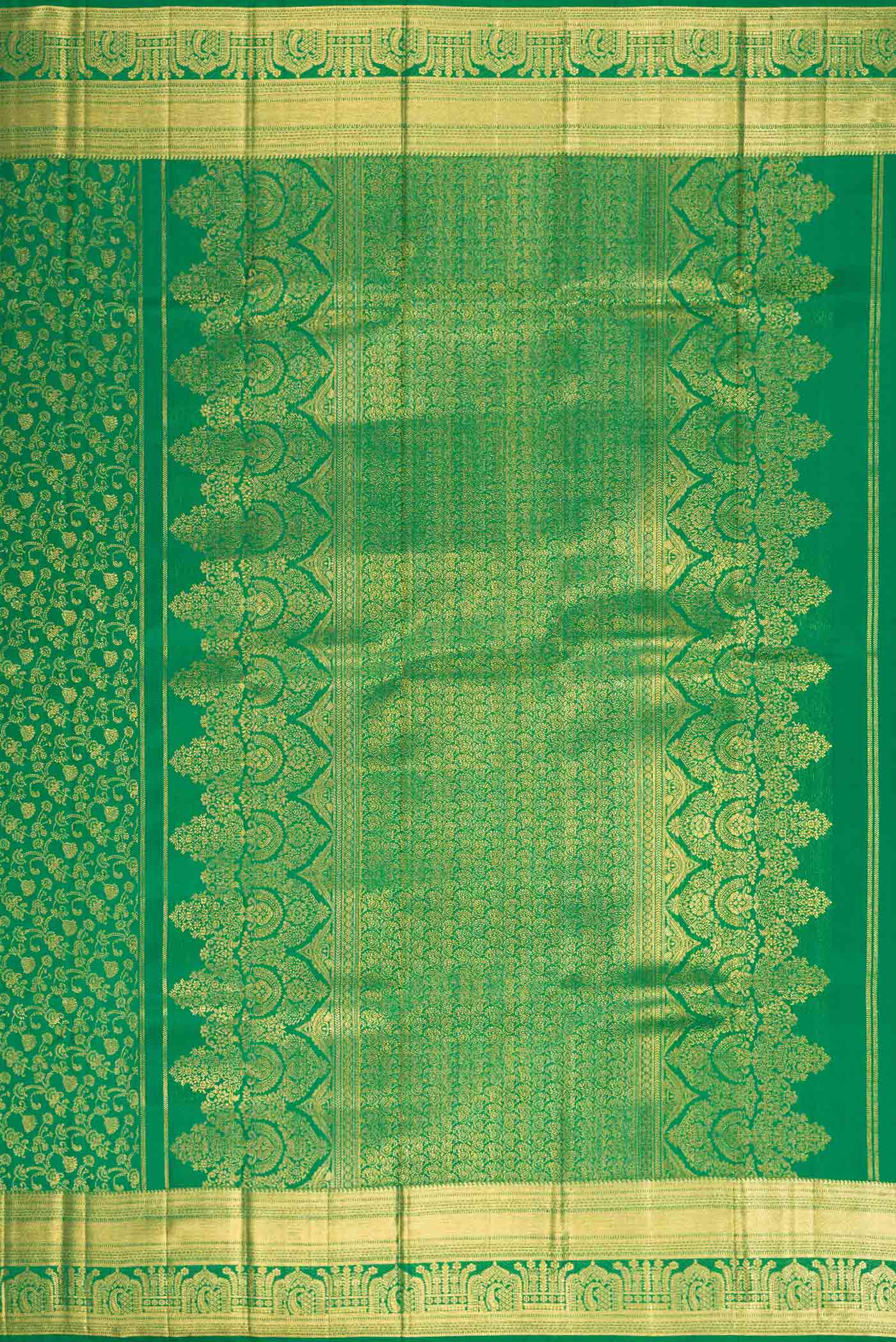Close up image of the pallu of Green Dual Tone Kanchipuram Silk Saree with Zari Brocade on the body and Zari Border