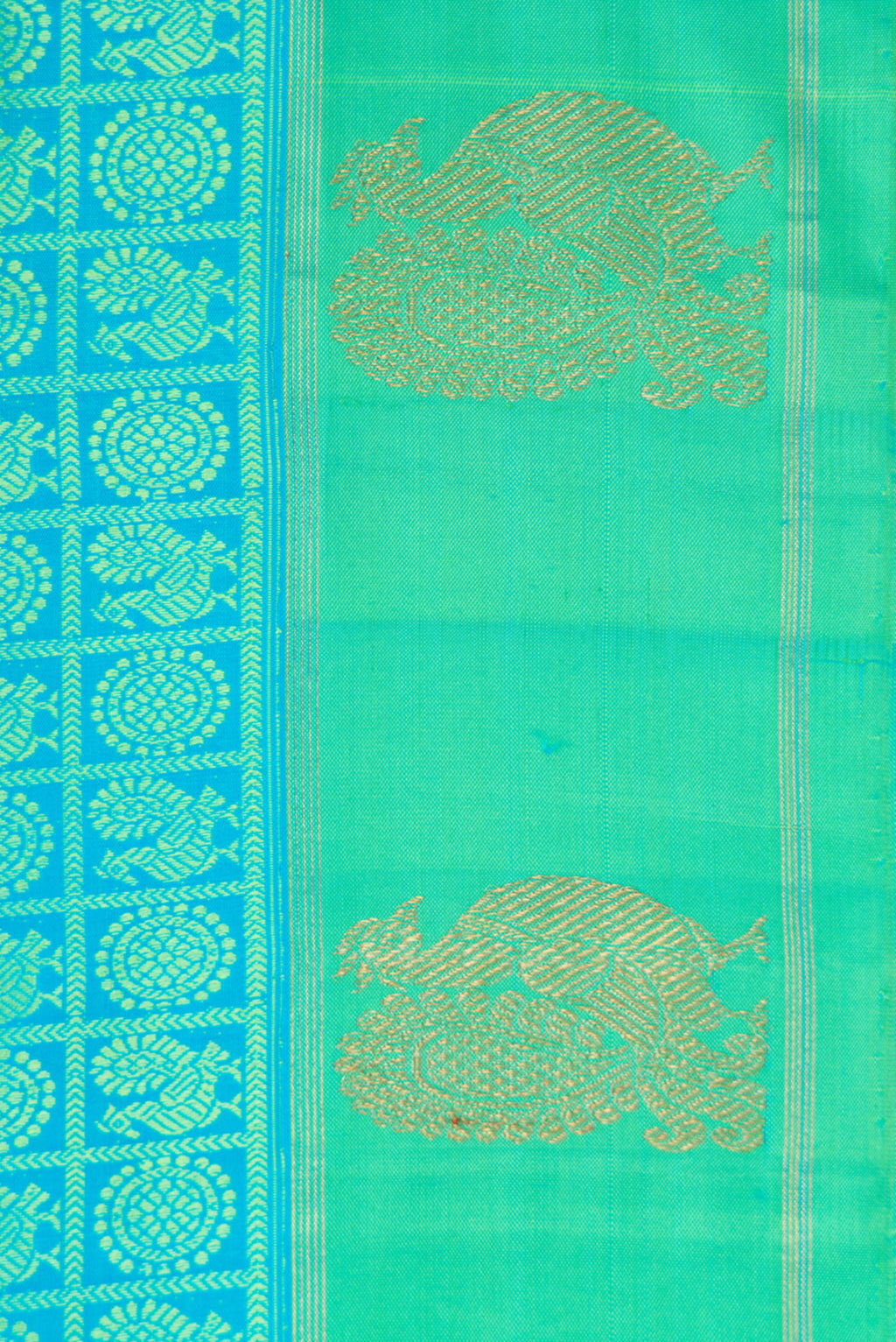 Border image of Pure Silk Pure Zari Sea Green Dual Tone Kanjivaram Saree with Jacquard design on the body and Fancy Border. 
