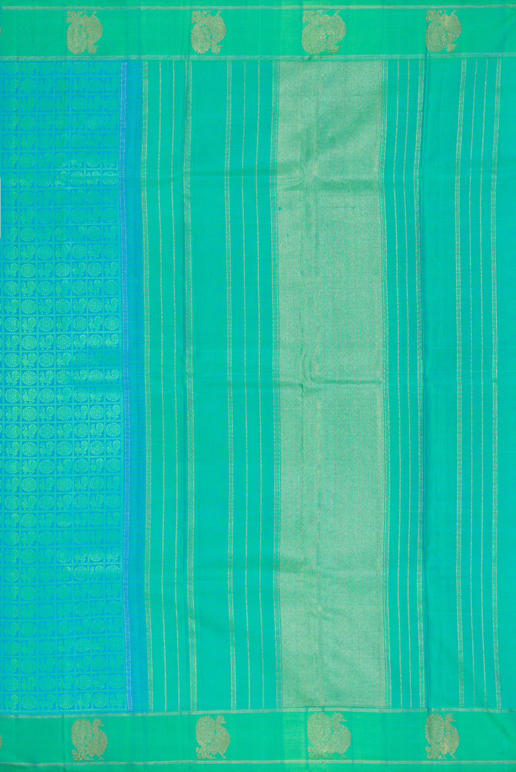 Close up image of the pallu of Pure Silk Pure Zari Sea Green Dual Tone Kanjivaram Saree with Jacquard design on the body and Fancy Border. 