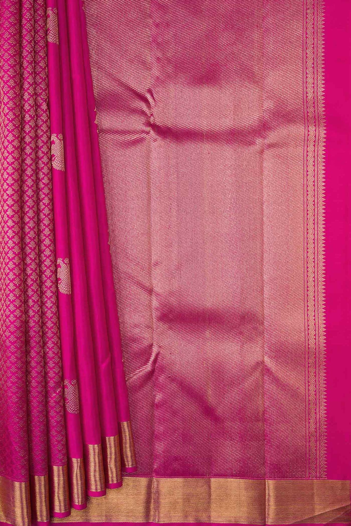 Pleats and pallu of Pure Silk Pure Zari Pink Dual Tone Kanchipuram Saree with Zari Butta on the body and Zari Border