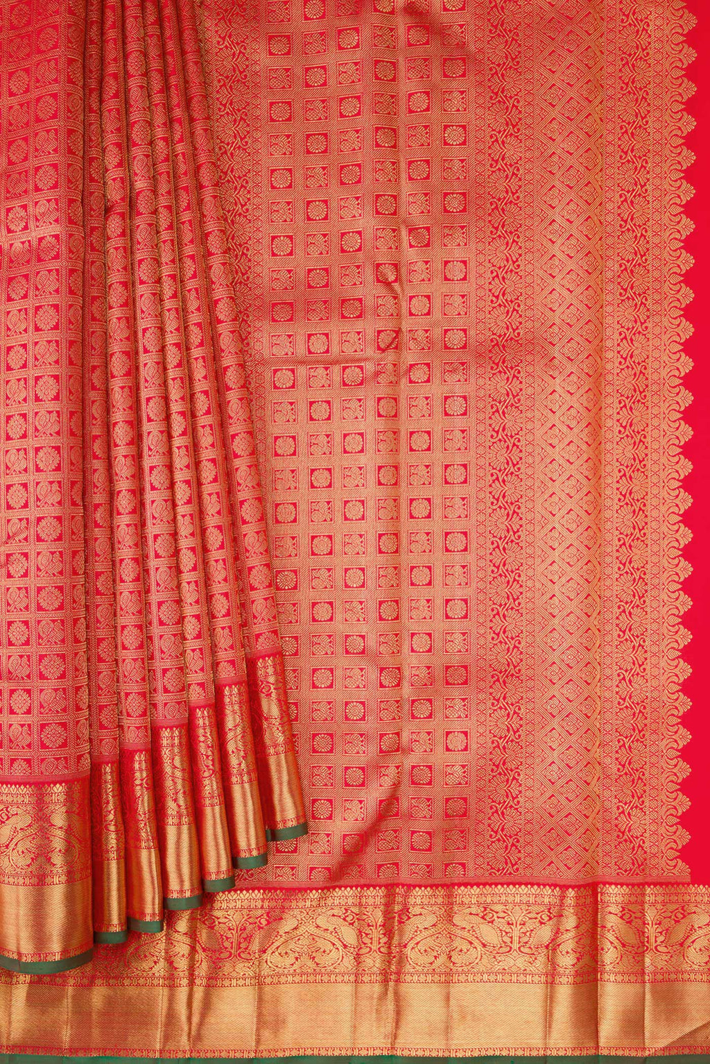 Pleats and pallu of Pure Silk Pure Zari Red Dual Tone Kanjivaram Saree with Zari Brocade on the body and Zari Border. 