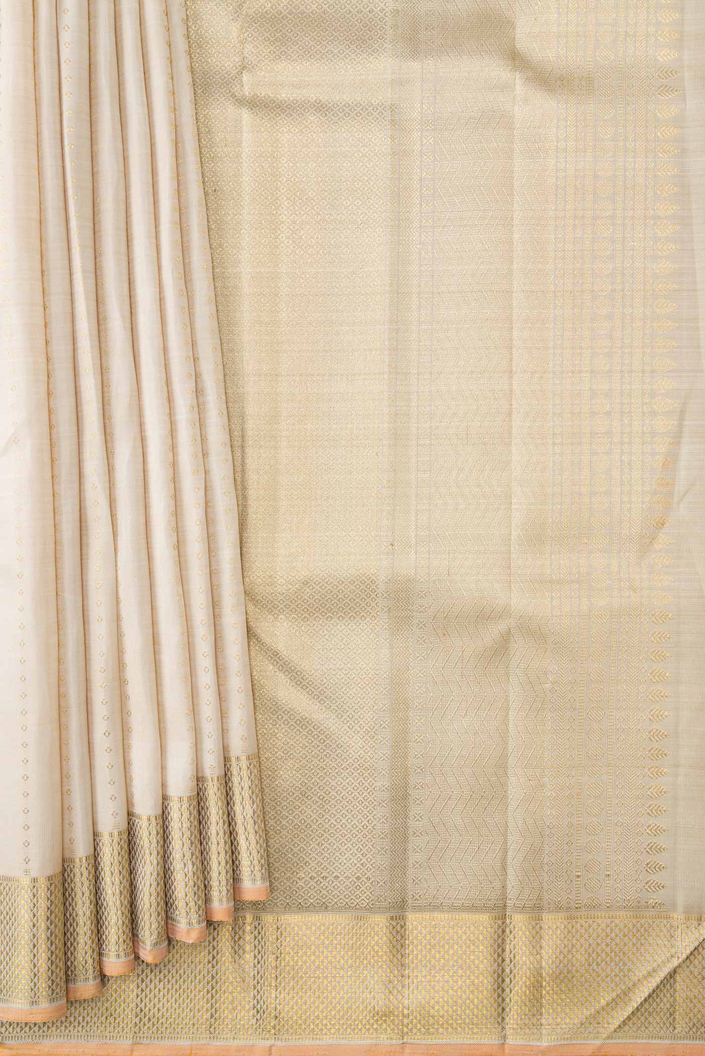 pleats pallu