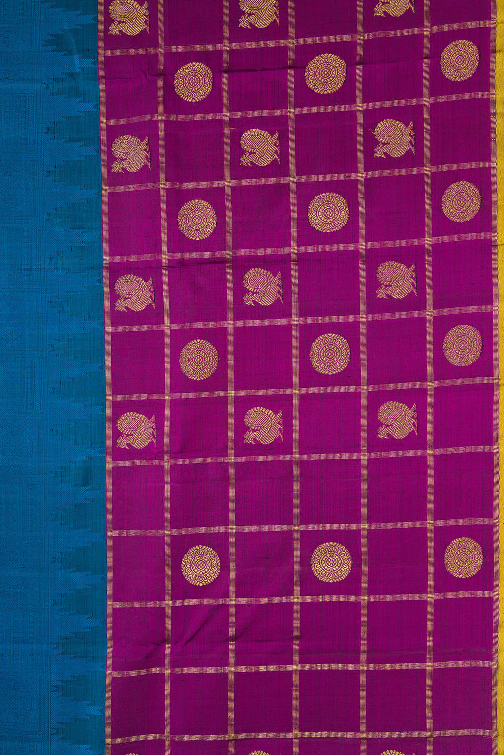 Border image of Pure Silk Pure Zari Peacock Blue Dual Tone Kanchipuram Saree with Jacquard design on the body and Checks Border. 