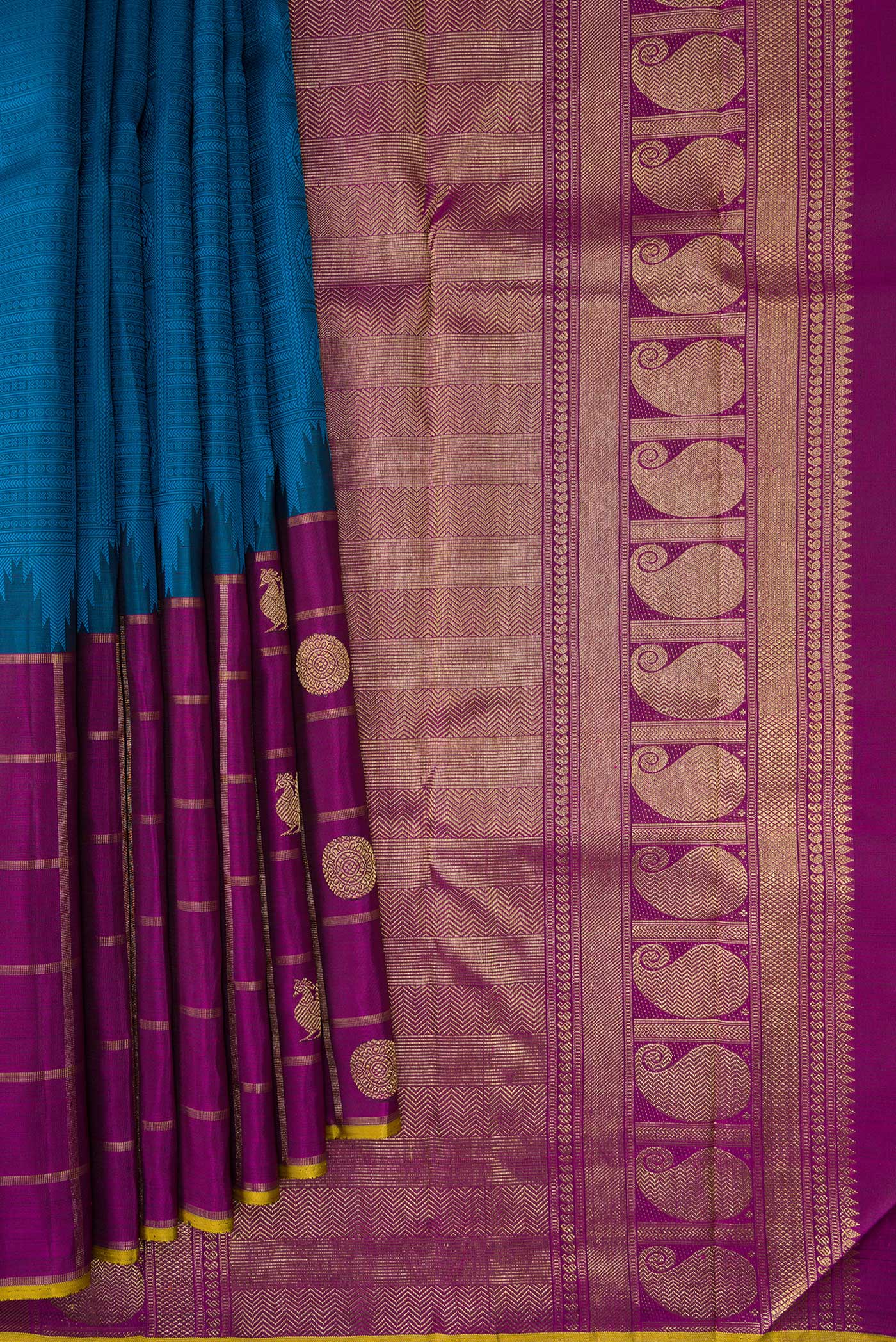 Pleats and pallu of Pure Silk Pure Zari Peacock Blue Dual Tone Kanchipuram Saree with Jacquard design on the body and Checks Border. 