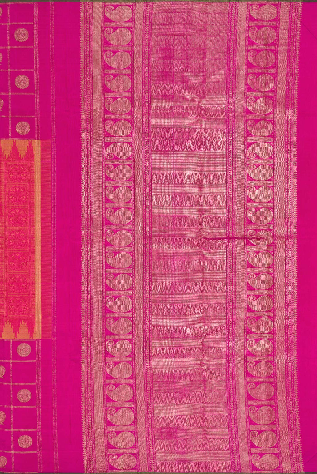 Close up image of the pallu of Pure Silk Pure Zari Coral Dual Tone Kanchipuram Saree with Jacquard design on the body and Checks Border. 