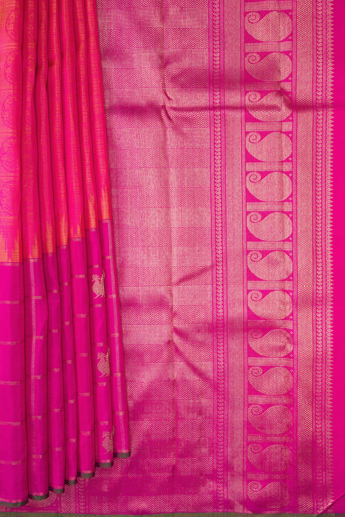 Pleats and pallu of Pure Silk Pure Zari Coral Dual Tone Kanchipuram Saree with Jacquard design on the body and Checks Border. 