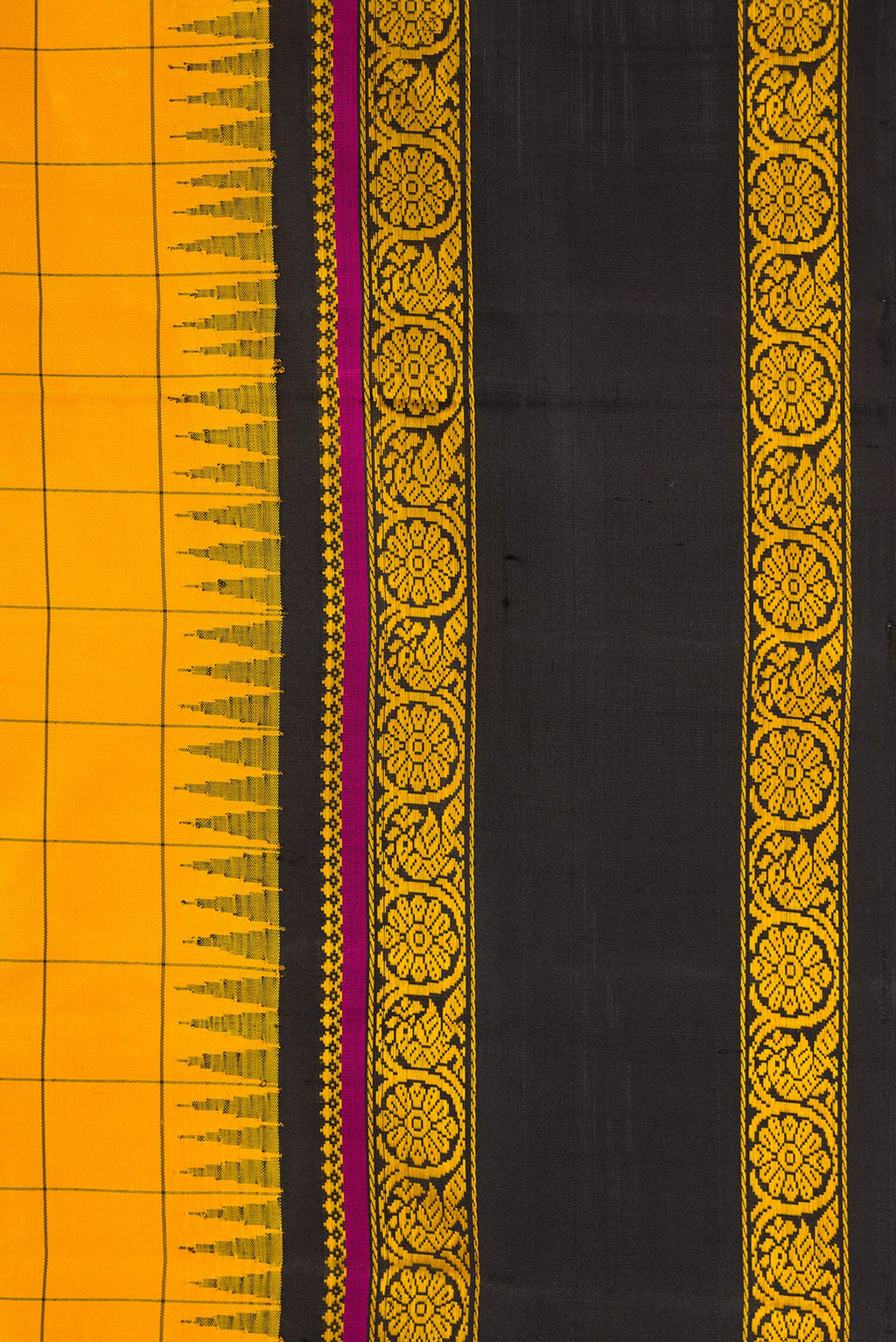 Border image of Mustard Dual Tone Kanchipuram Silk Saree with Checked design on the body and Thread Border. 
