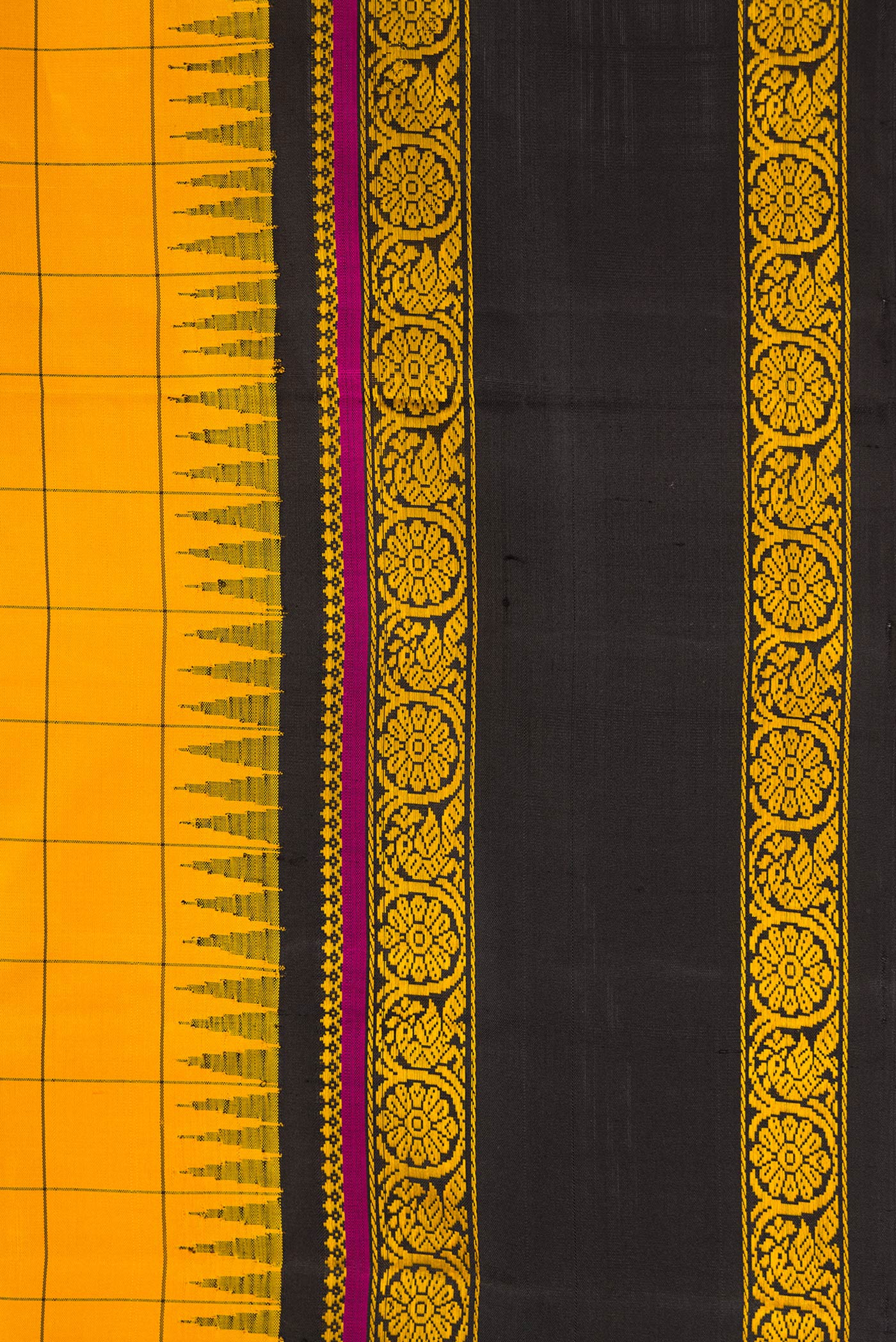 Border image of Mustard Dual Tone Kanchipuram Silk Saree with Checked design on the body and Thread Border. 