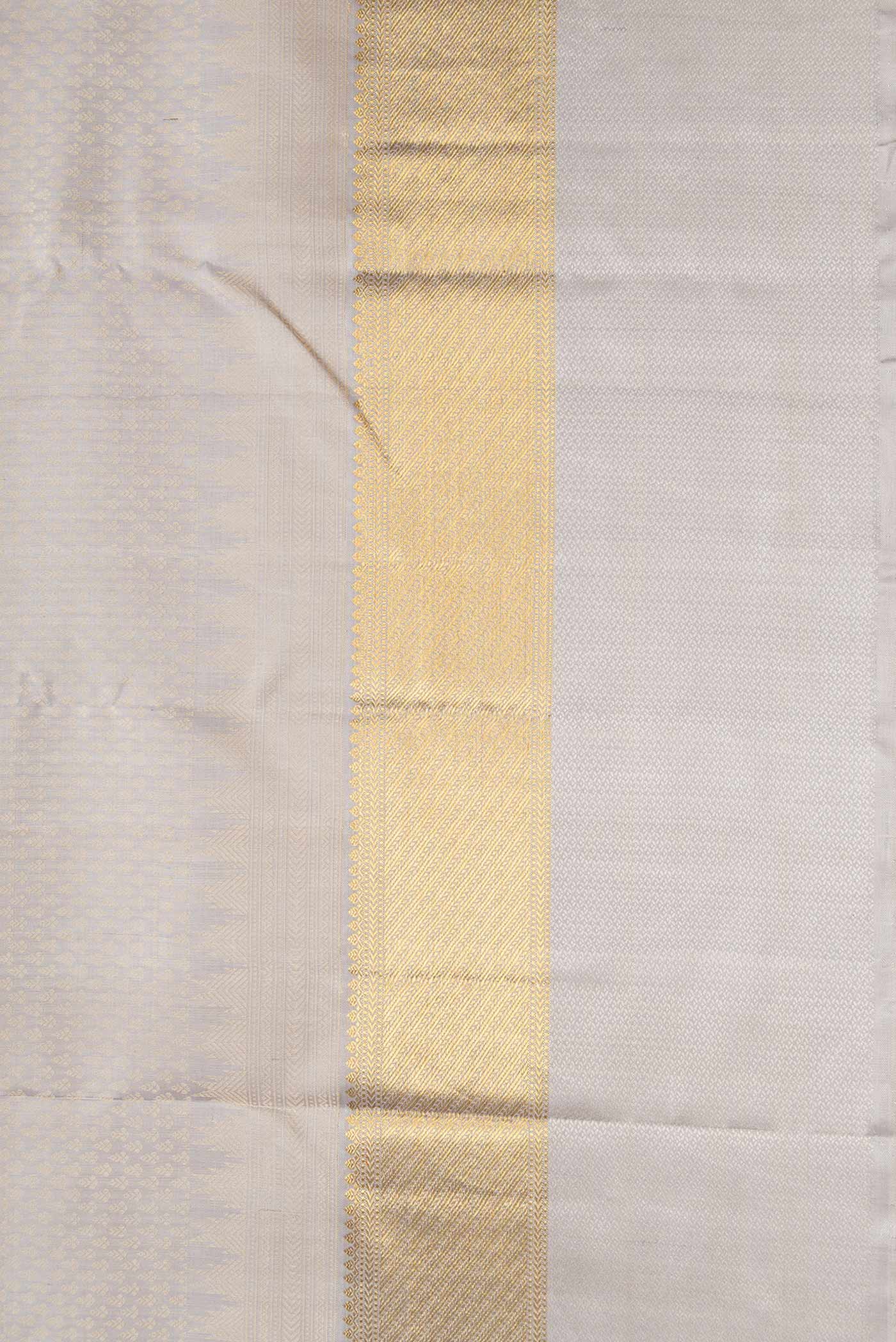 Border image of Grey Dual Tone Kanjivaram Silk Saree with Jacquard design on the body and Zari And Thread Border. 