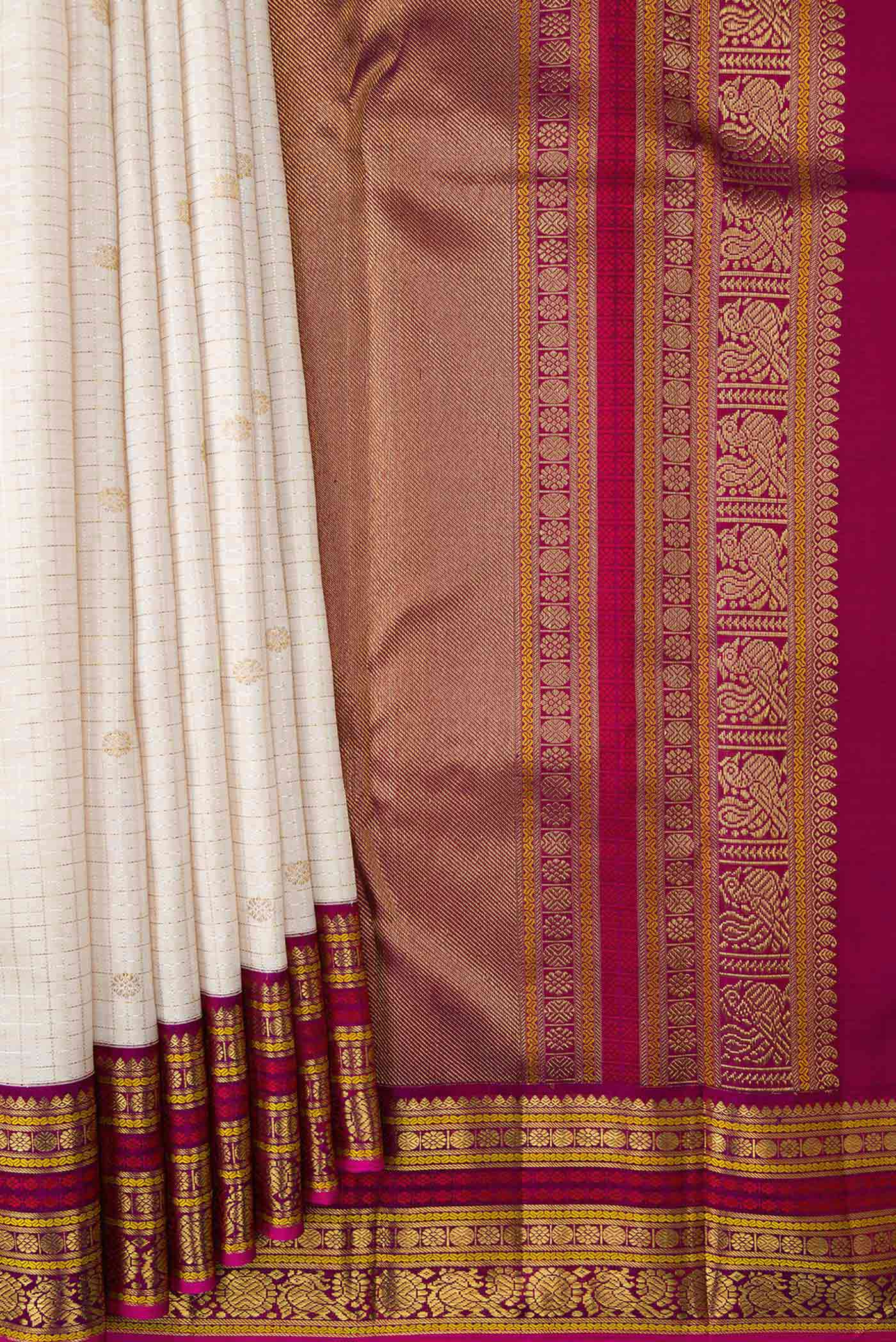 pleats pallu