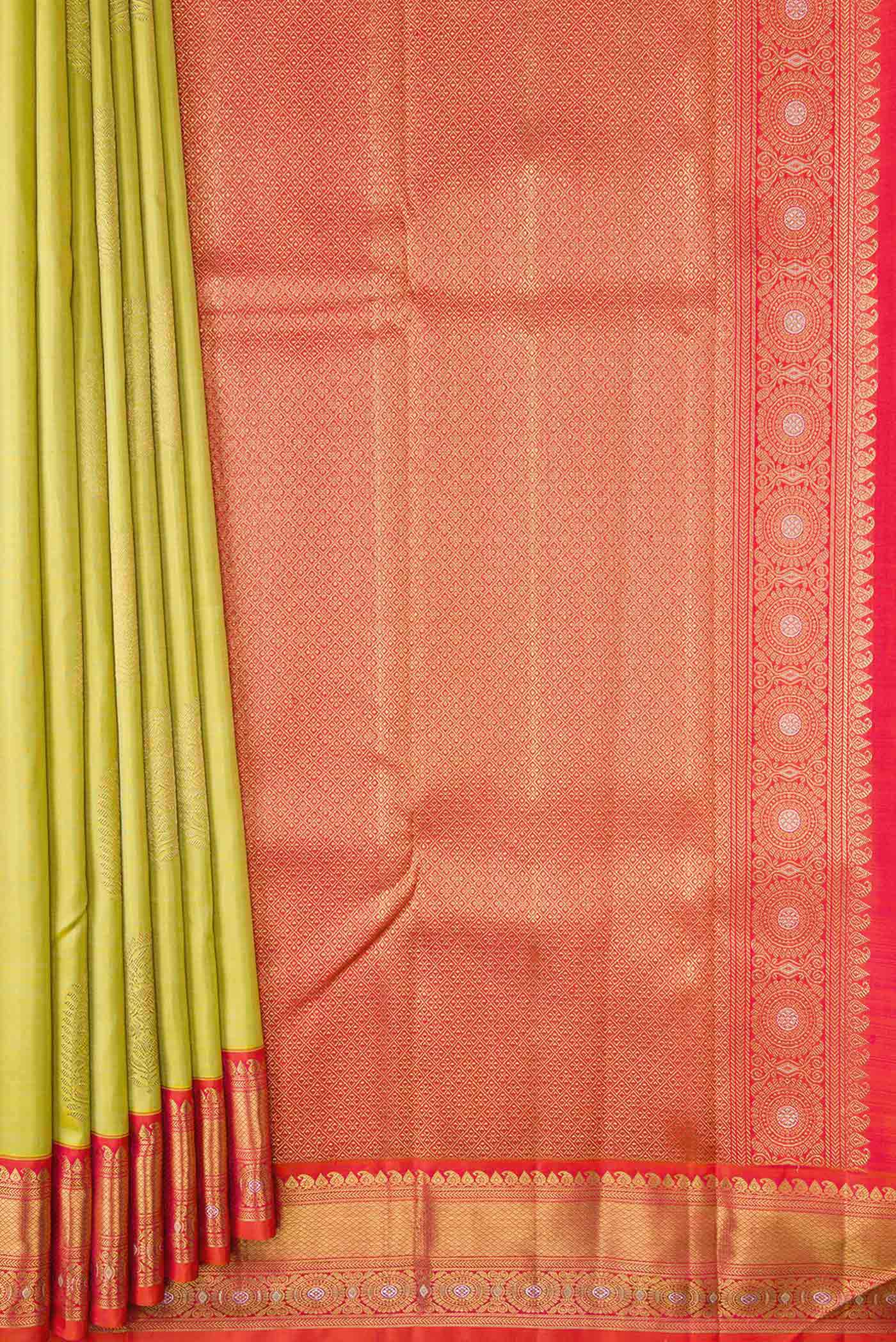 Pleats and pallu of Pure Silk Pure Zari Lemon Yellow Dual Tone Kanchipuram Saree with Zari Butta on the body and Zari Border