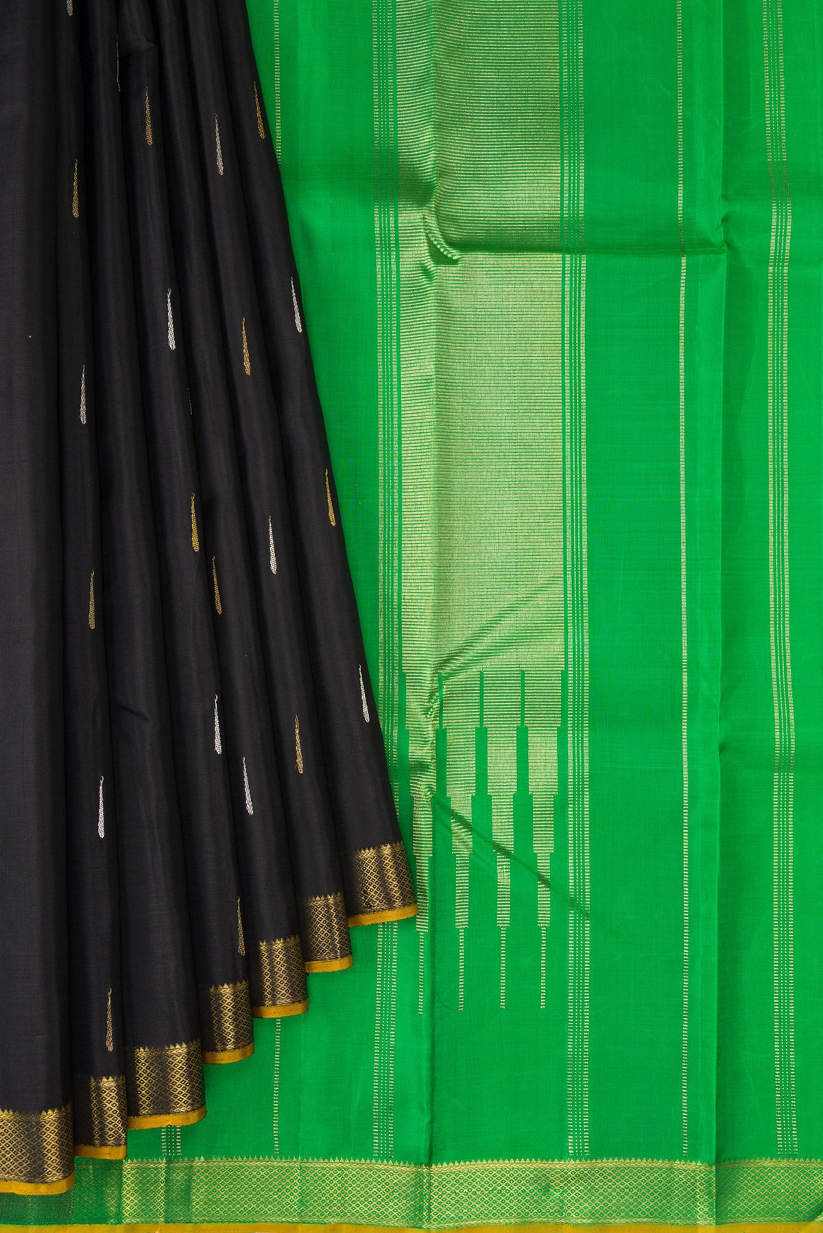 Pleats and pallu of Black Kanjivaram Silk Saree with Zari Butta on the body and Zari Border. 