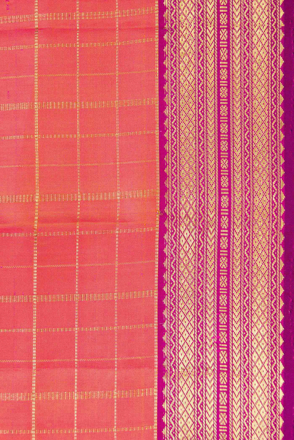 Border image of Pink with Orange Color Kanchipuram Silk Saree with Checked design on the body and Zari Border