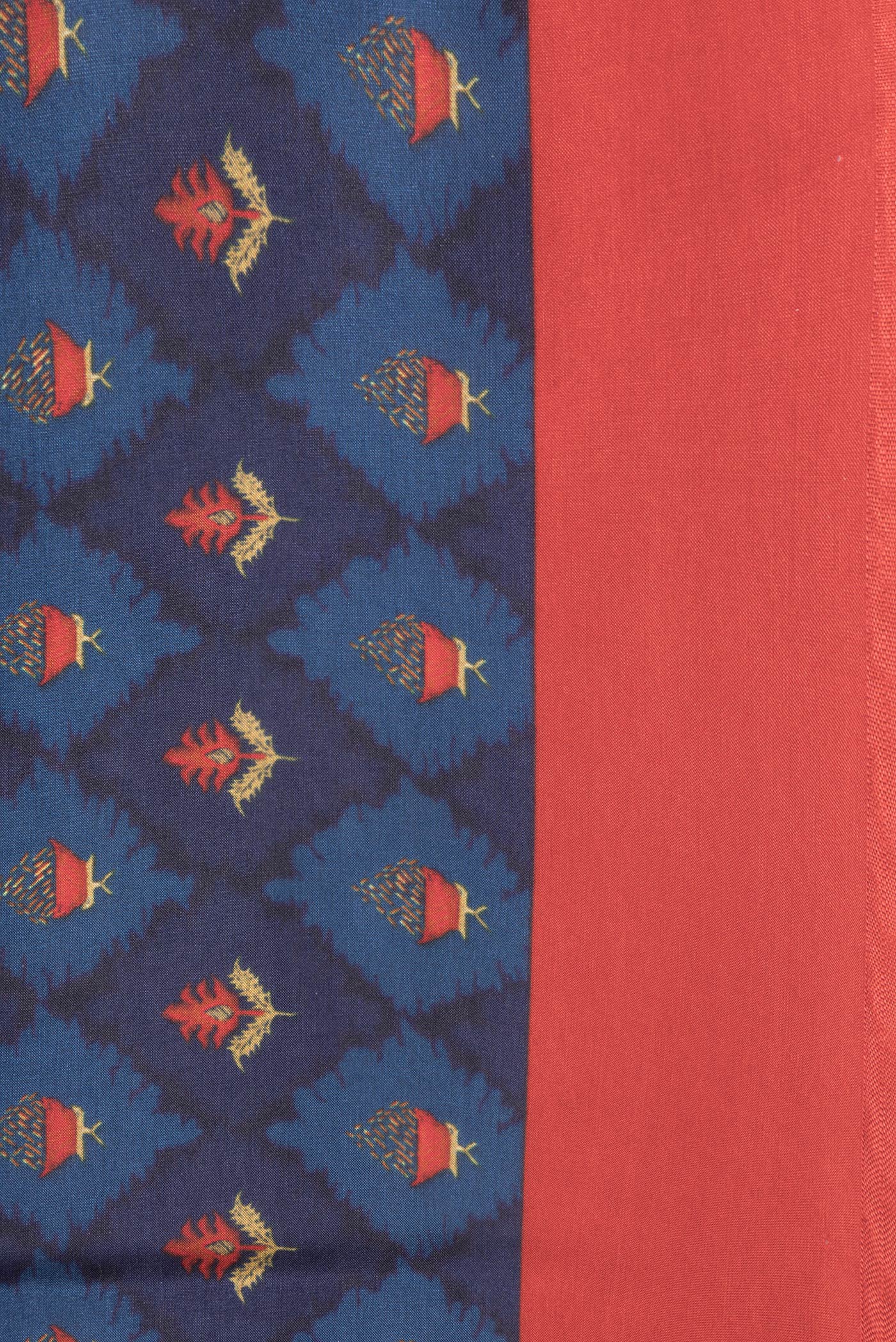 Border image of Navy Blue Dual Tone Printed Silk Saree with Printed design on the body and Plain Border. 