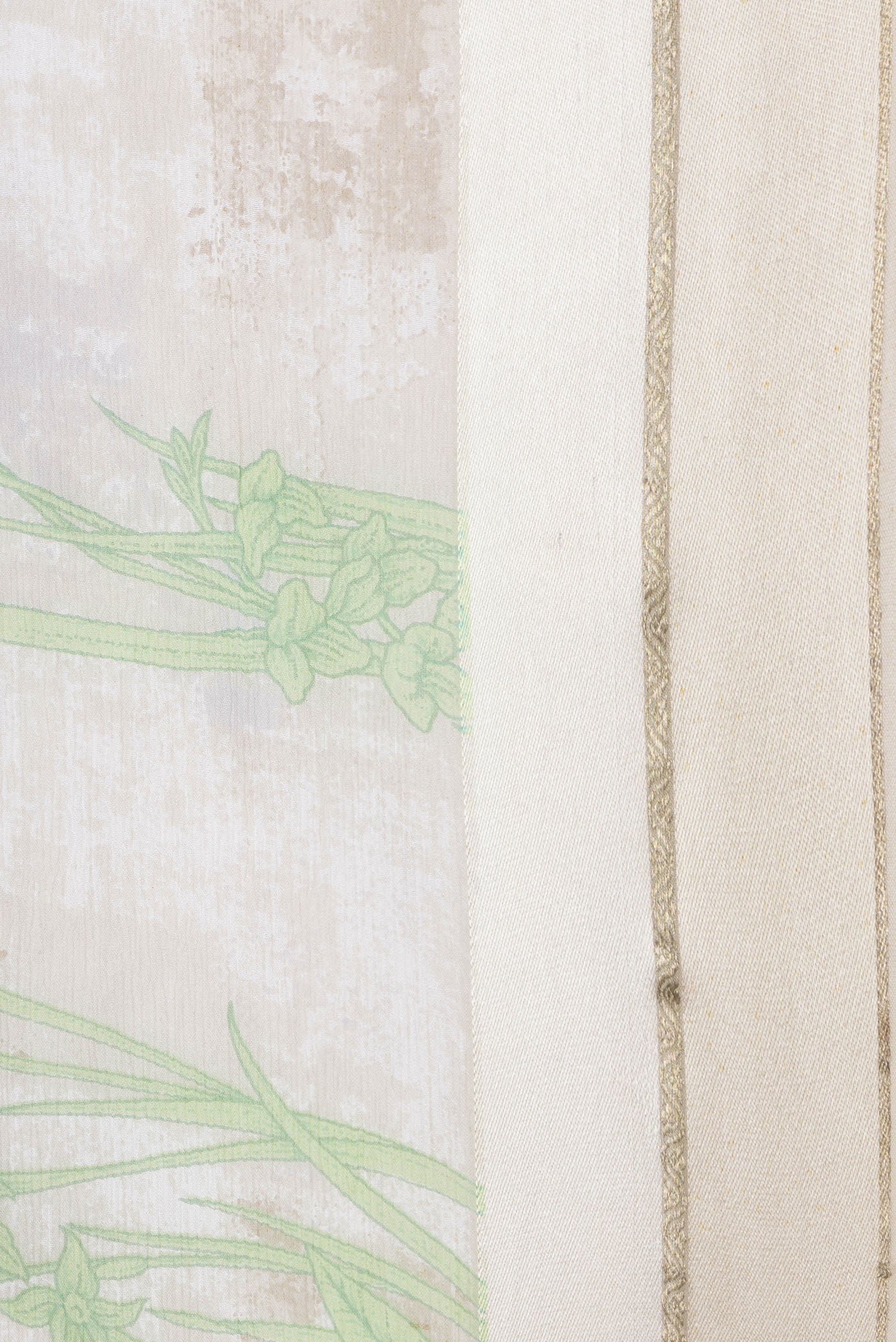 Border image of Beige Dual Tone Mysore Georgette Saree with Printed design on the body and Zari Border. 