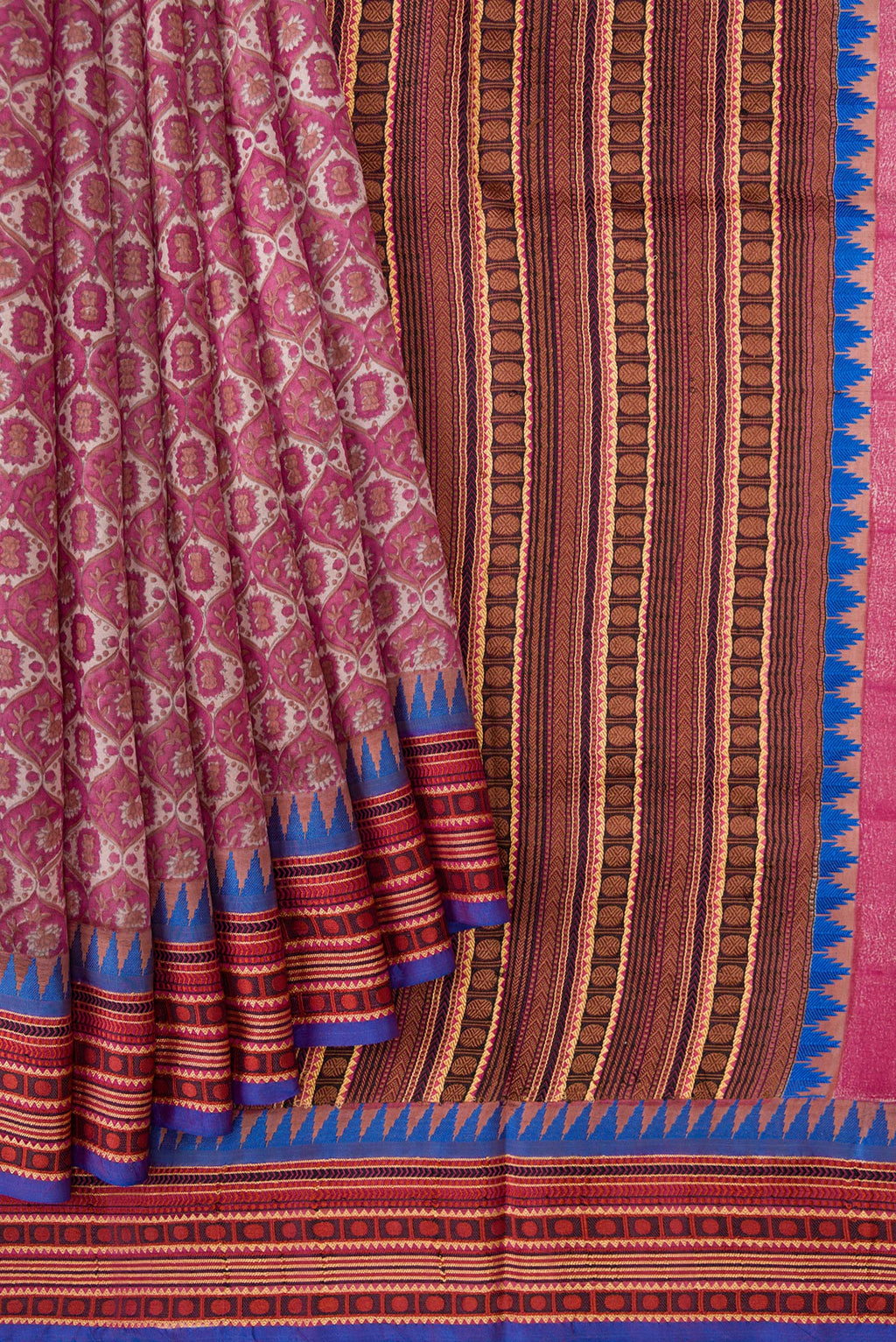 Pleats and pallu of Dark Pink Dual Tone Kanchipuram Silk Saree with Printed design on the body and Zari And Thread Border. 